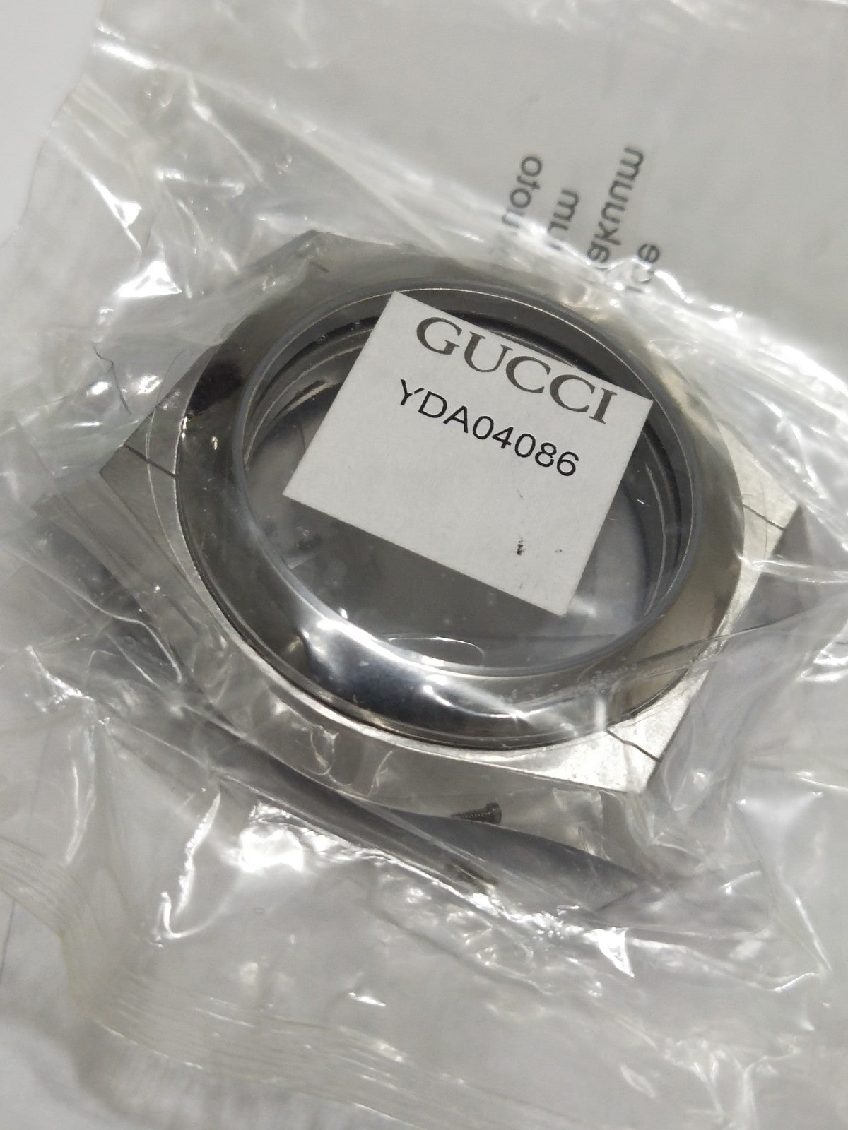 GUCCI Original / Complete Case/ Part No. YDA04086/Factory sealed 