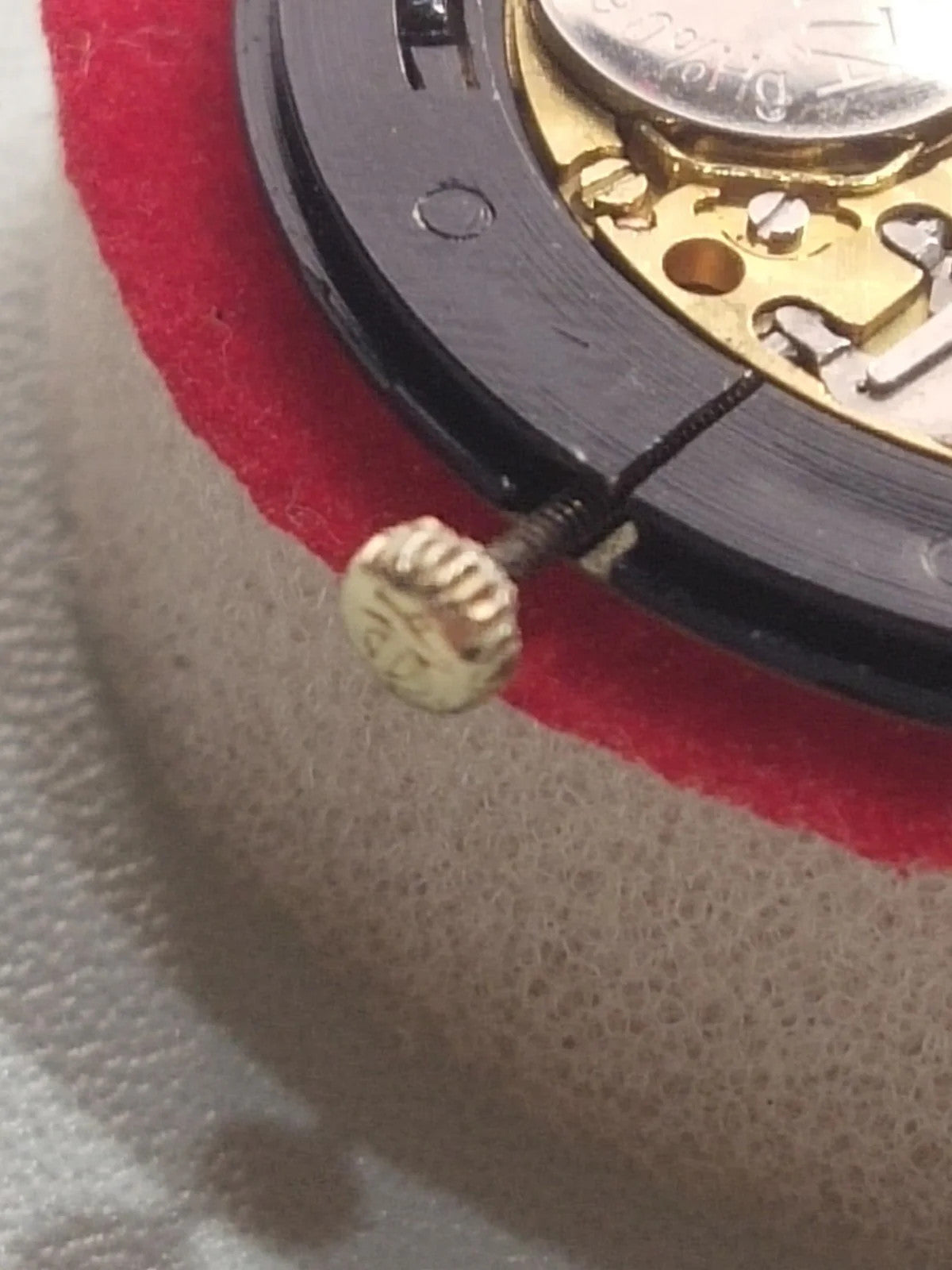 movement/ Dial seashll BAUME MERCIER ETA 210 001/ Corona/ hands Full work /used