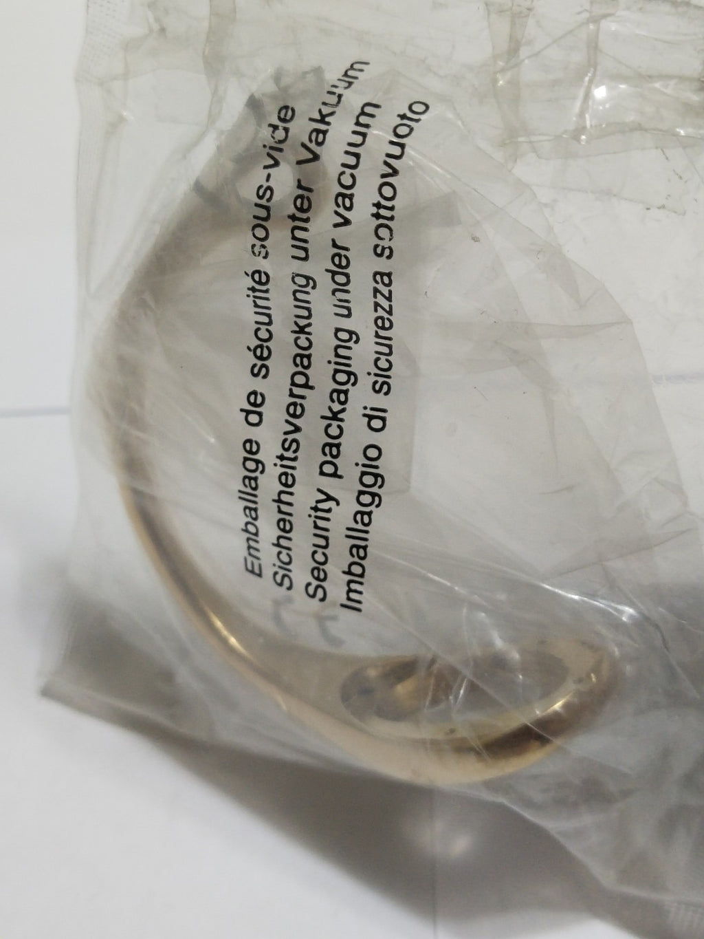 GUCCI Original / Complete Case/ Part No. YDA11055/ Gold color 