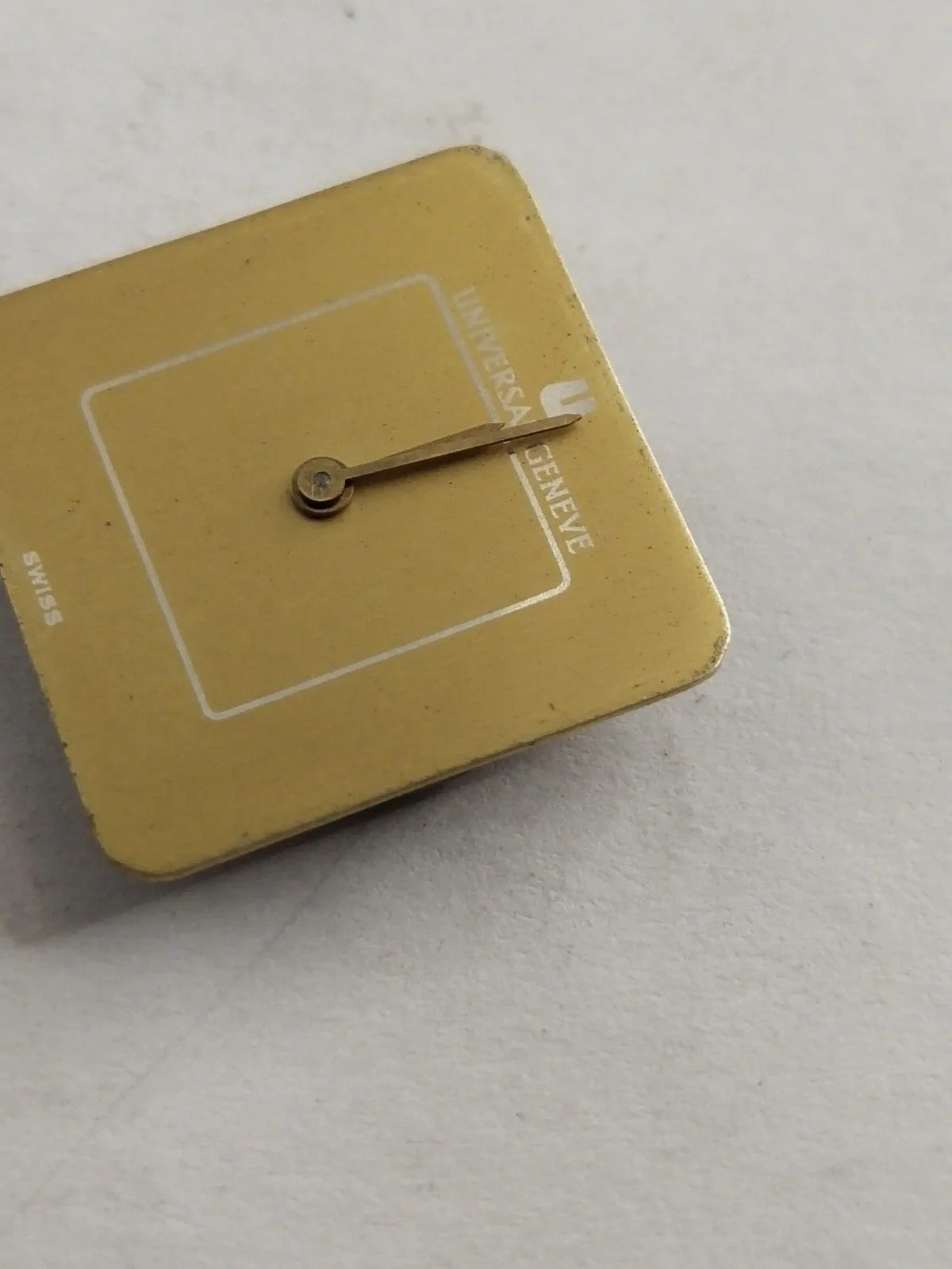 Universal manual movement Cal / 11 / With dial and hands /works well /