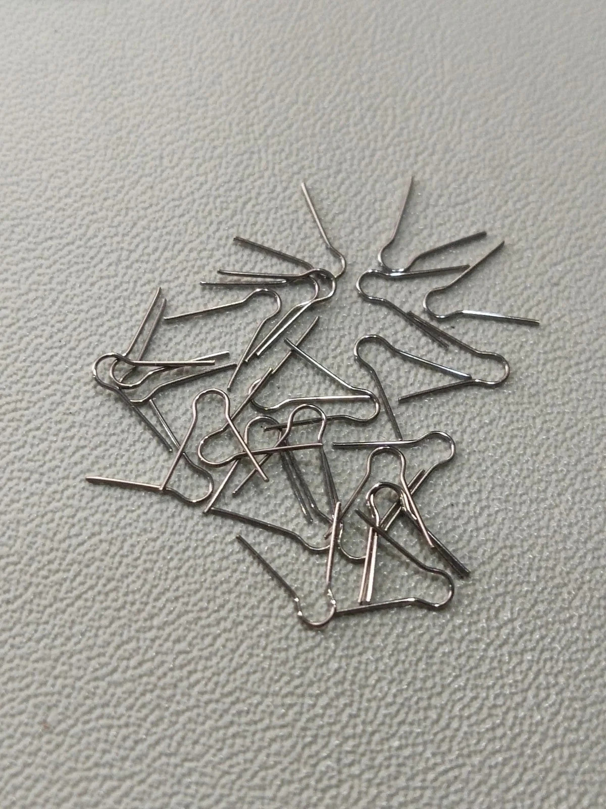 NOS Seiko Parts 883 220/1 Pc