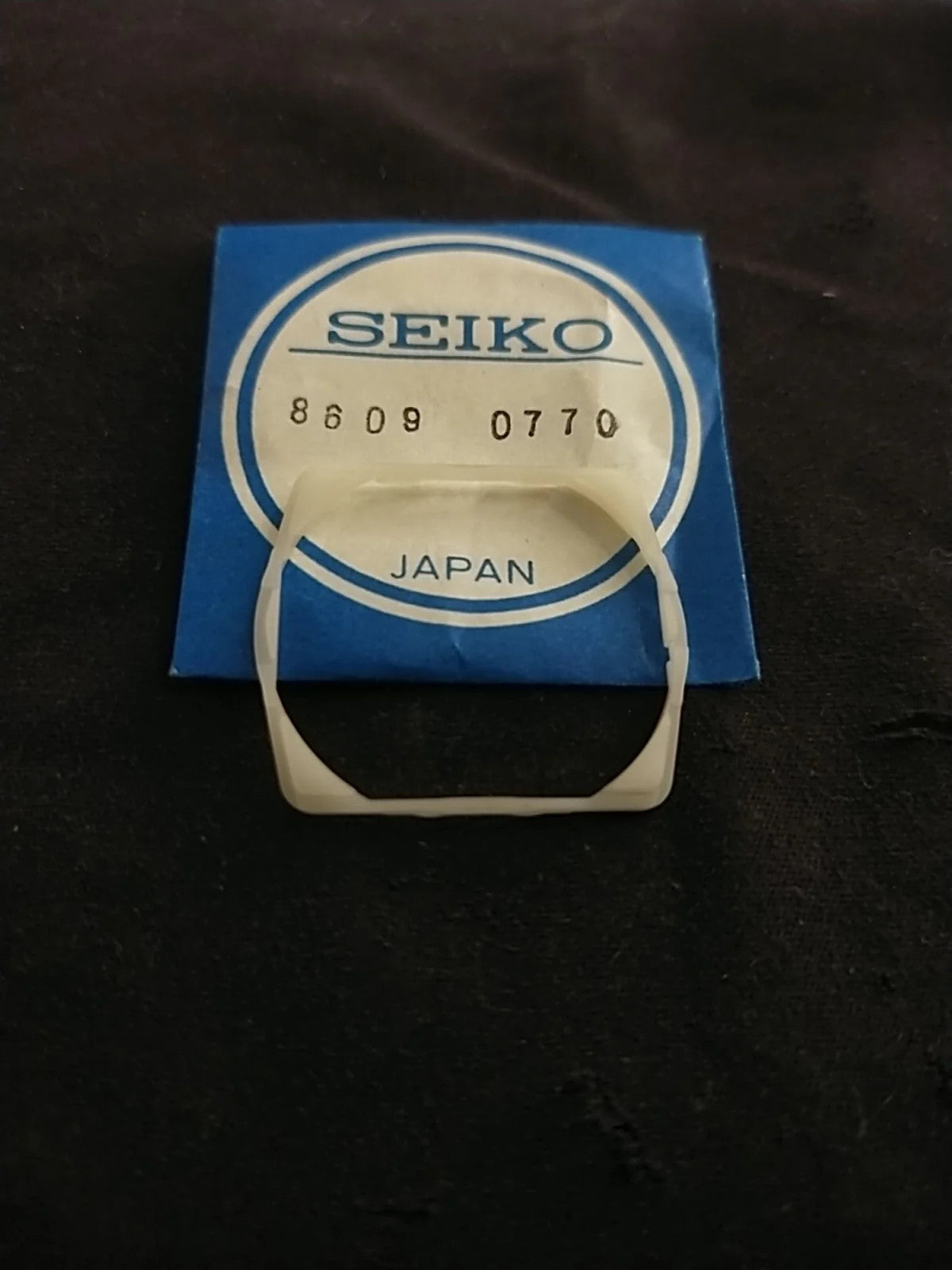 NOS Seiko Part . 8609 0770 / Holdingring For gasket