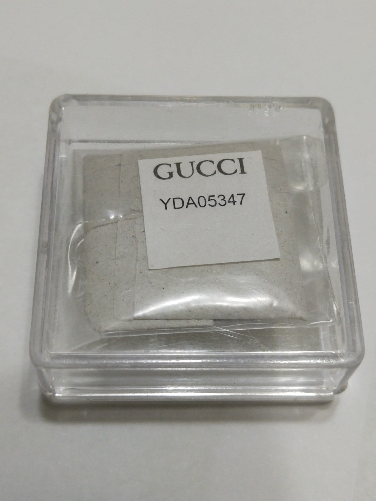 GUCCI Original / Dail diamond/ Part No. YD05347 / Black color 