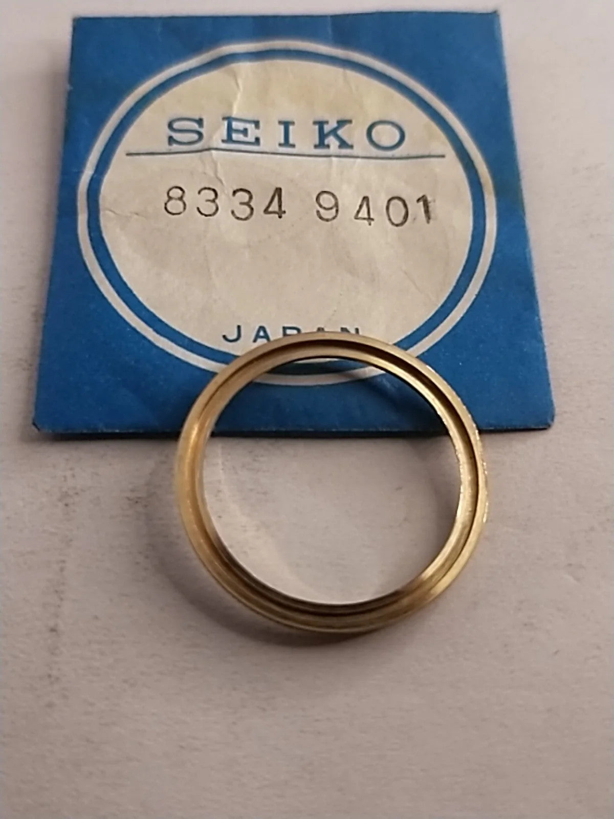 NOS Seiko original Bezel / Part 8334 9401