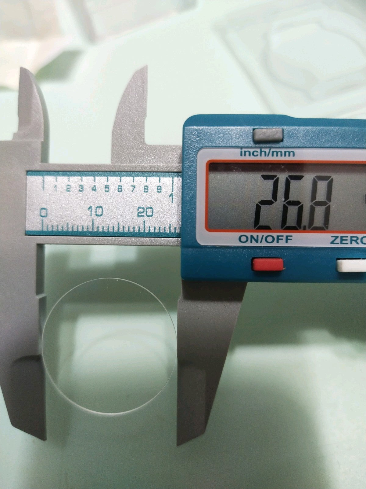 GUCCI Original /Sapphire Crystal / Part No. YDA 42041