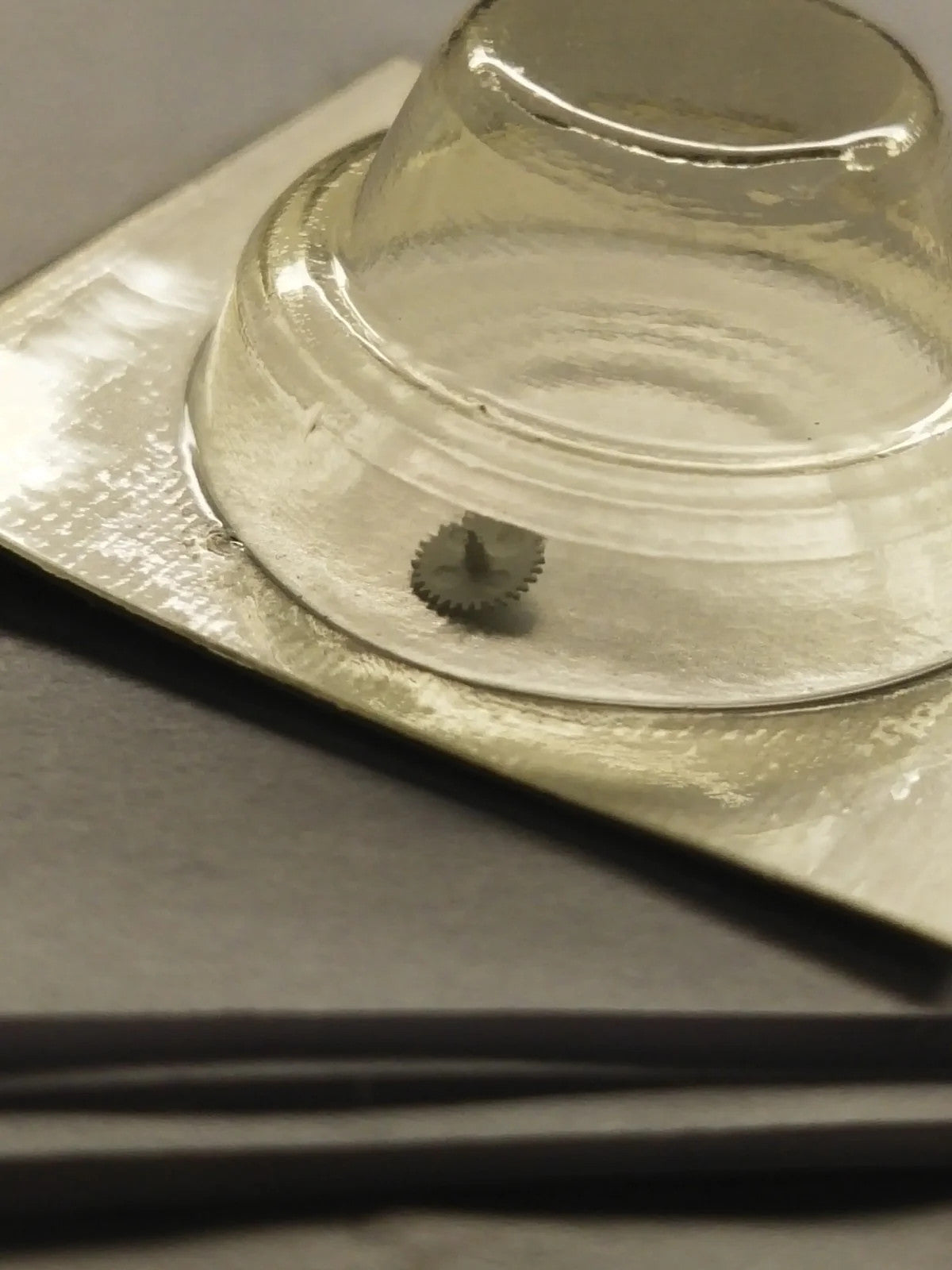 NOS Seiko part 885 740