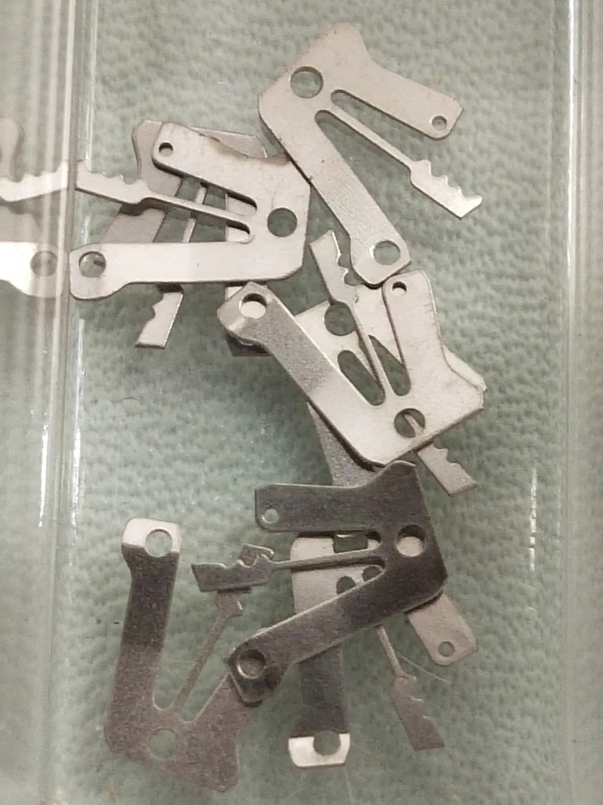 Seiko Part. 388 495 Sitting lever Spring Cal.7439A/6922A/23A (1pc