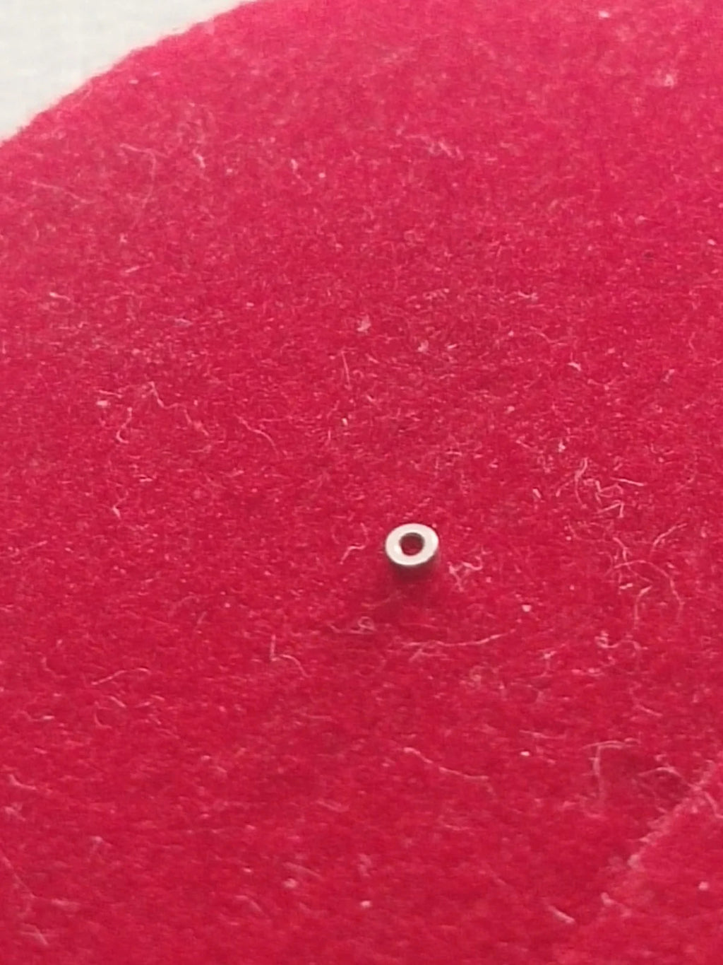 NOS Seiko Parts 768 220 / 1 Pc