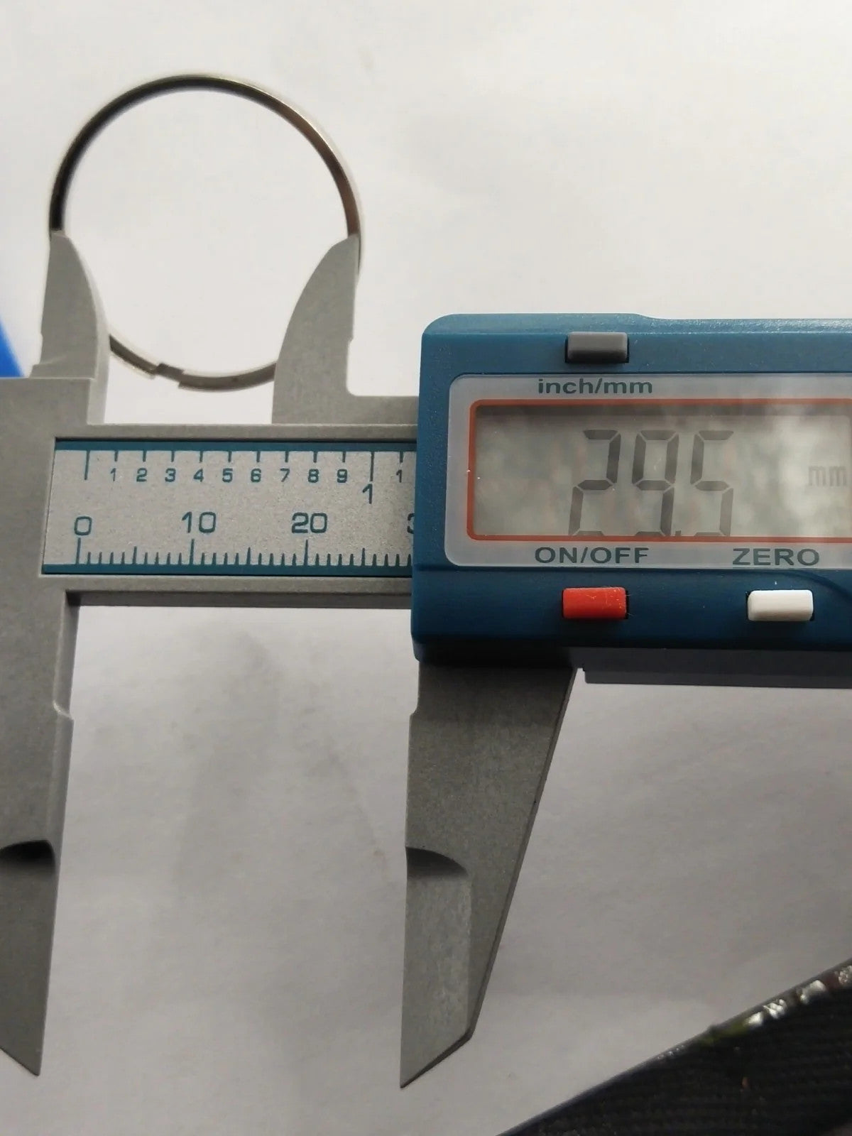 NOS Seiko Part . 8310 0981 / Case Ring