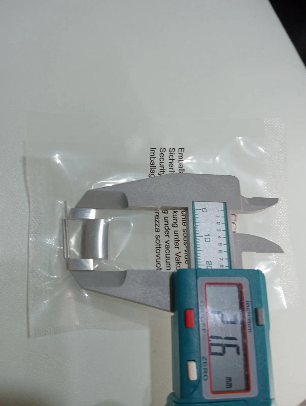 GUCCI Original / Link Steel color / Part No. 163.8505.1 S / 21m.m