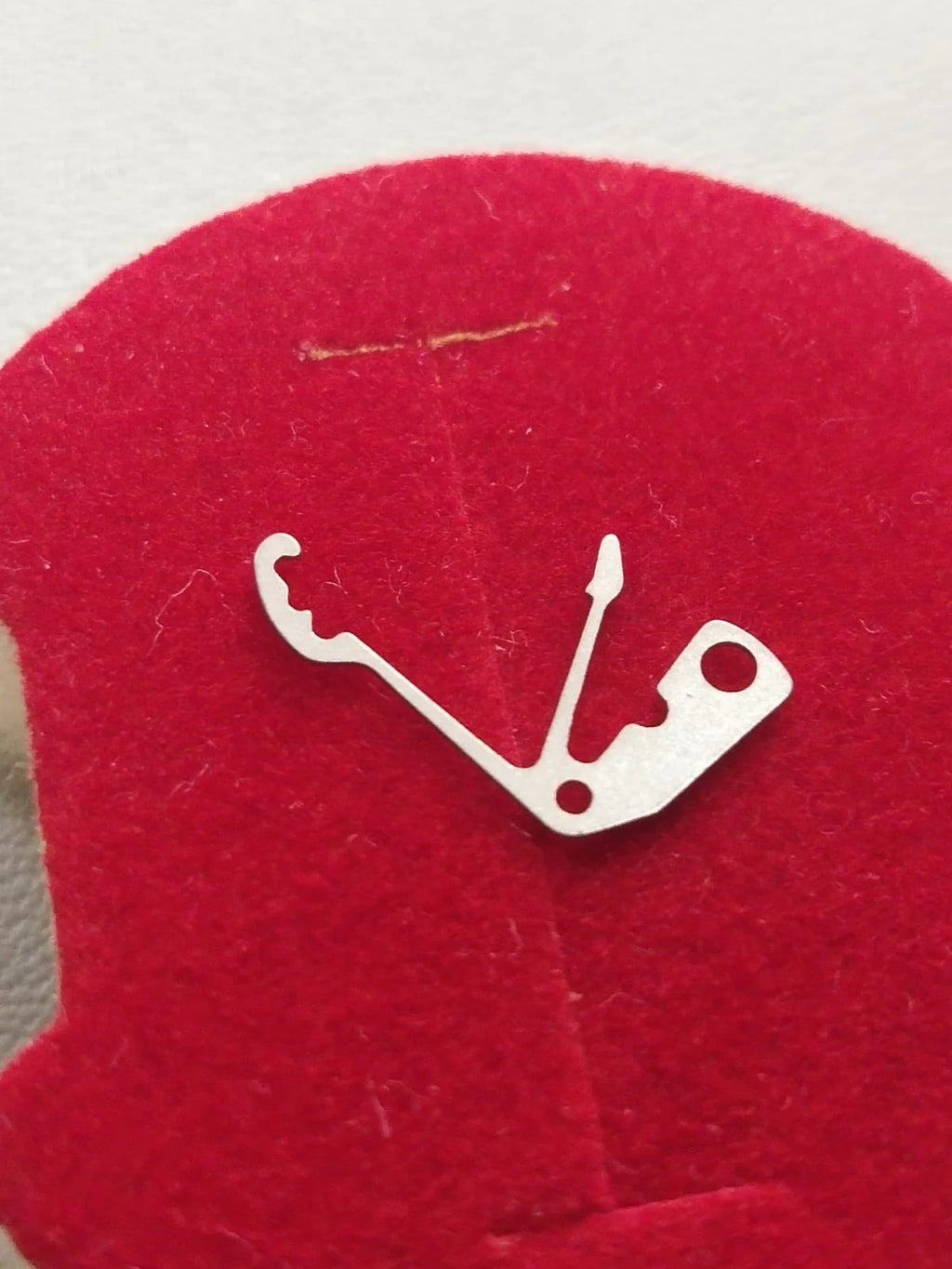 Seiko Part. 388 805 Sitting lever Spring /Cal.4005A/4006A/(1pc