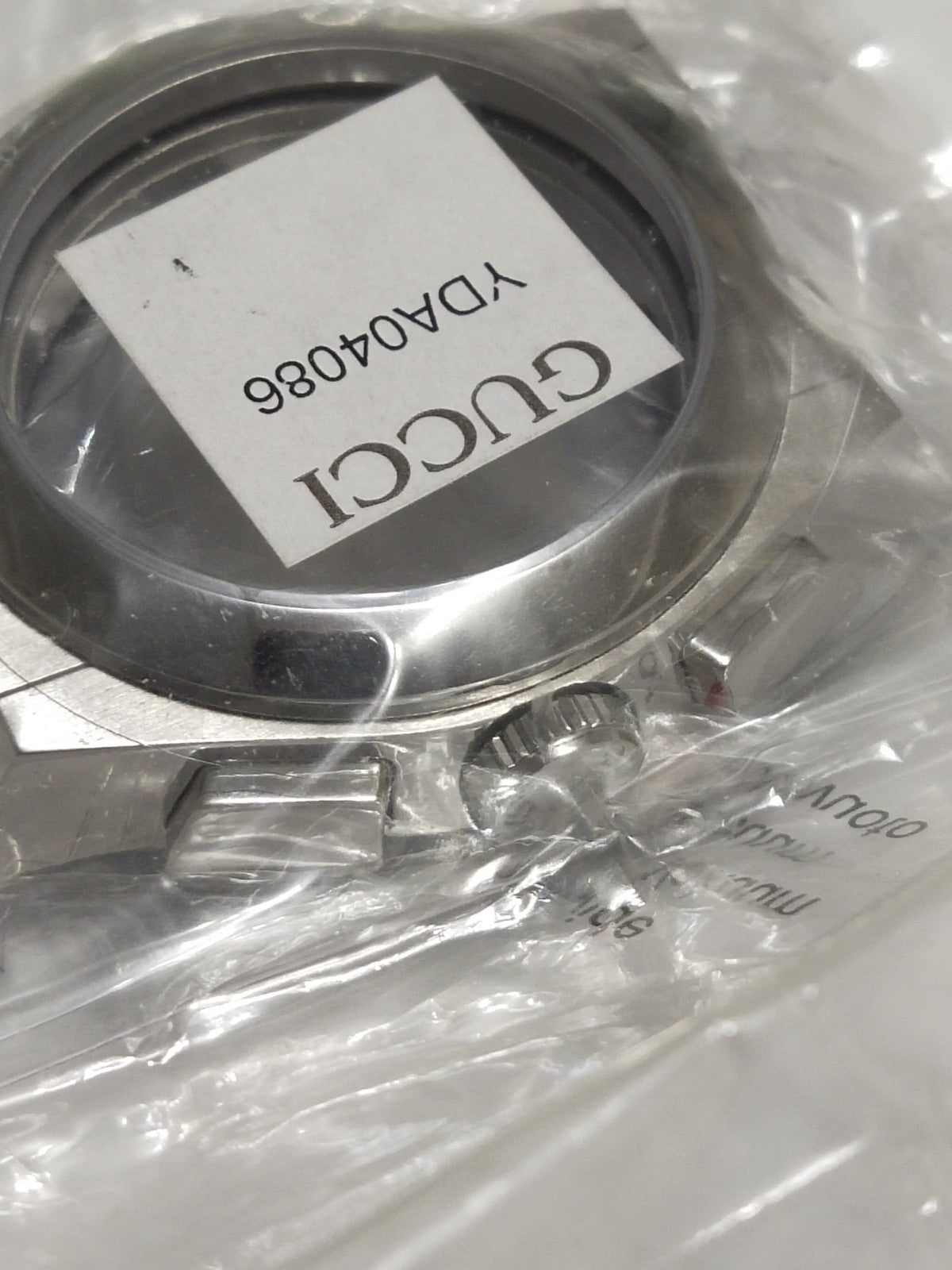 GUCCI Original / Complete Case/ Part No. YDA04086/Factory sealed 