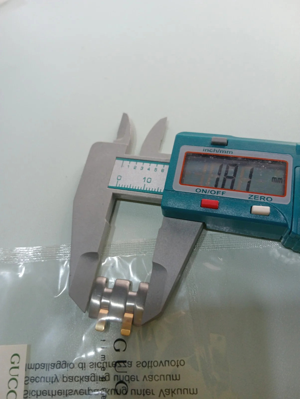 GUCCI Original / Link T.T / Part No. 163.536.1 / 18m.m