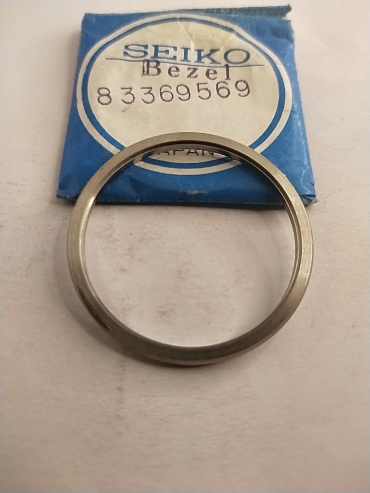 NOS Seiko original Bezel / Part 8336 9569