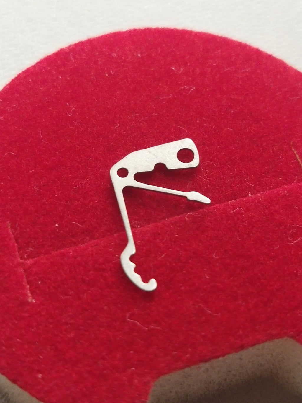 Seiko Part. 388 805 Sitting lever Spring /Cal.4005A/4006A/(1pc