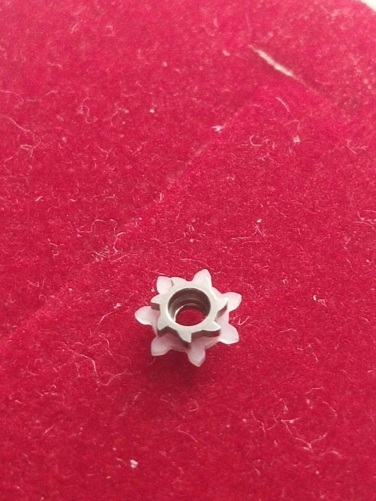 NOS Seiko Parts 737 900/ 1 Pc