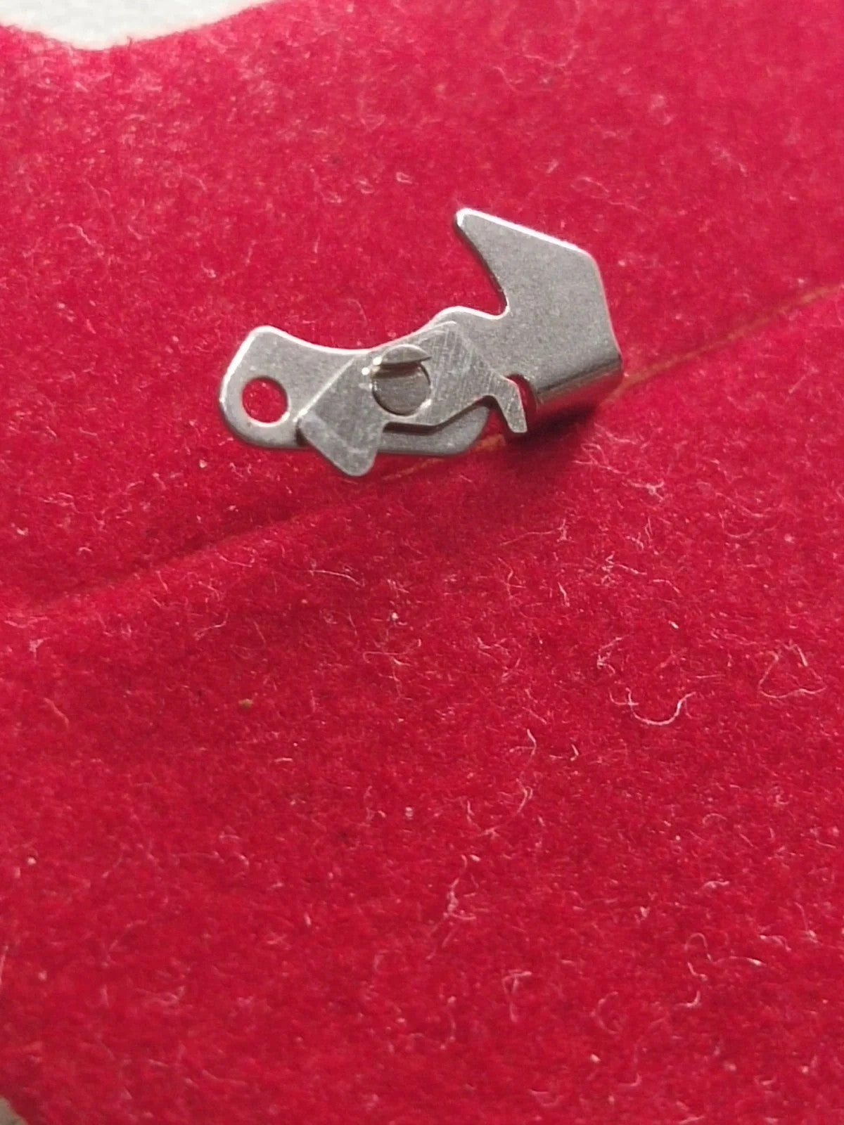 NOS Seiko Parts 587 611 Cal. 6138A/1pc