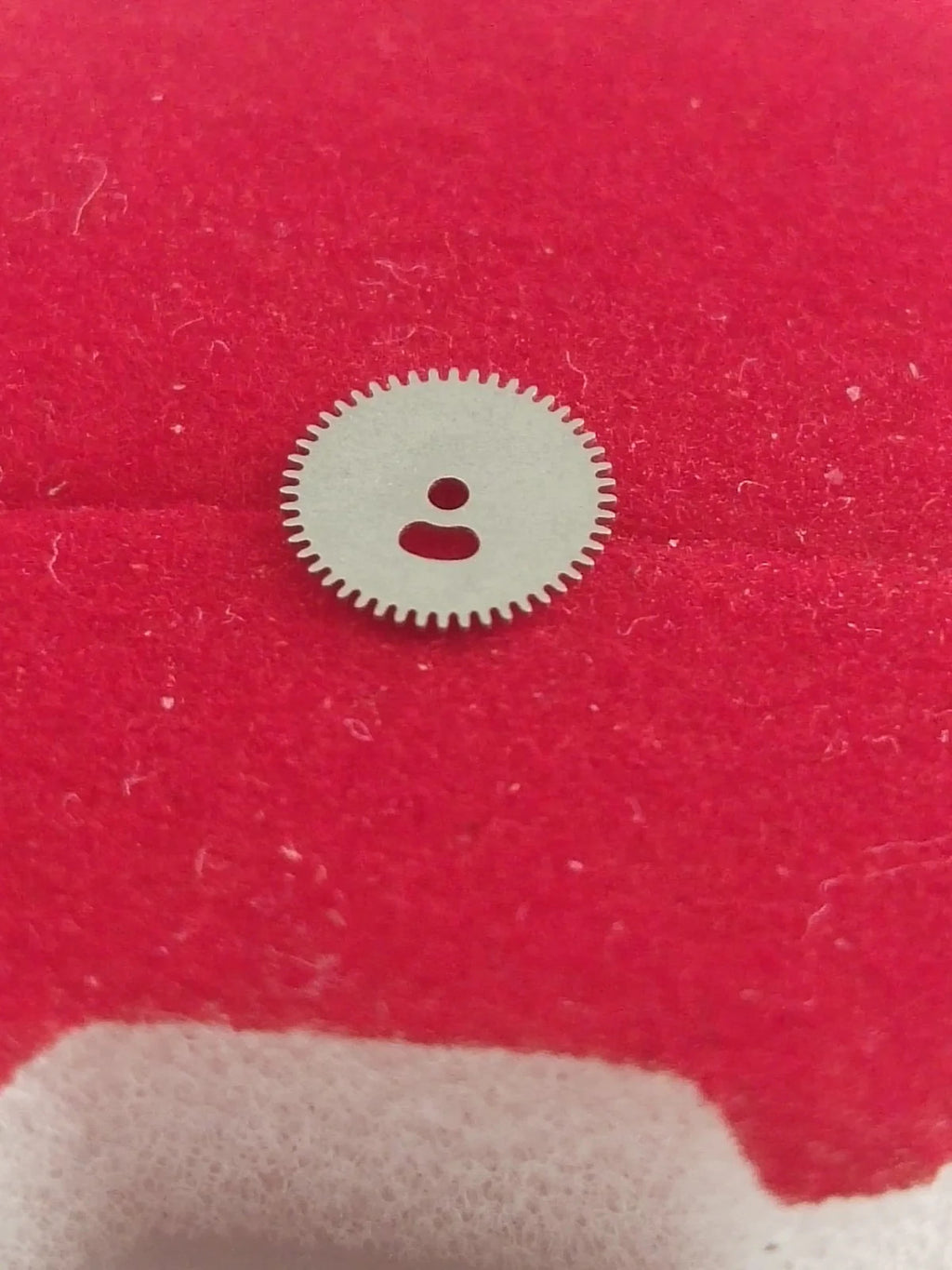 NOS Seiko Date Draiving wheel Parts 802 002 / 1 Pc