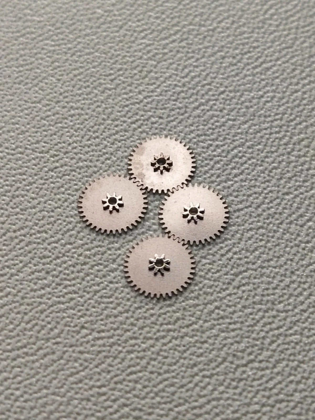 NOS Seiko Parts 261 611/Cal. 6138A.B/1 Pc