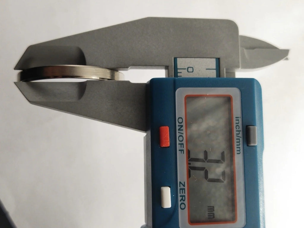 NOS Seiko Part . 8310 8771 / Case Ring