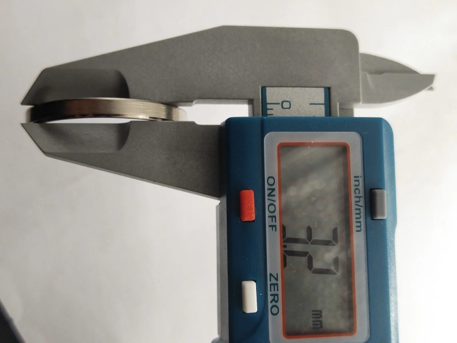 NOS Seiko Part . 8310 8771 / Case Ring