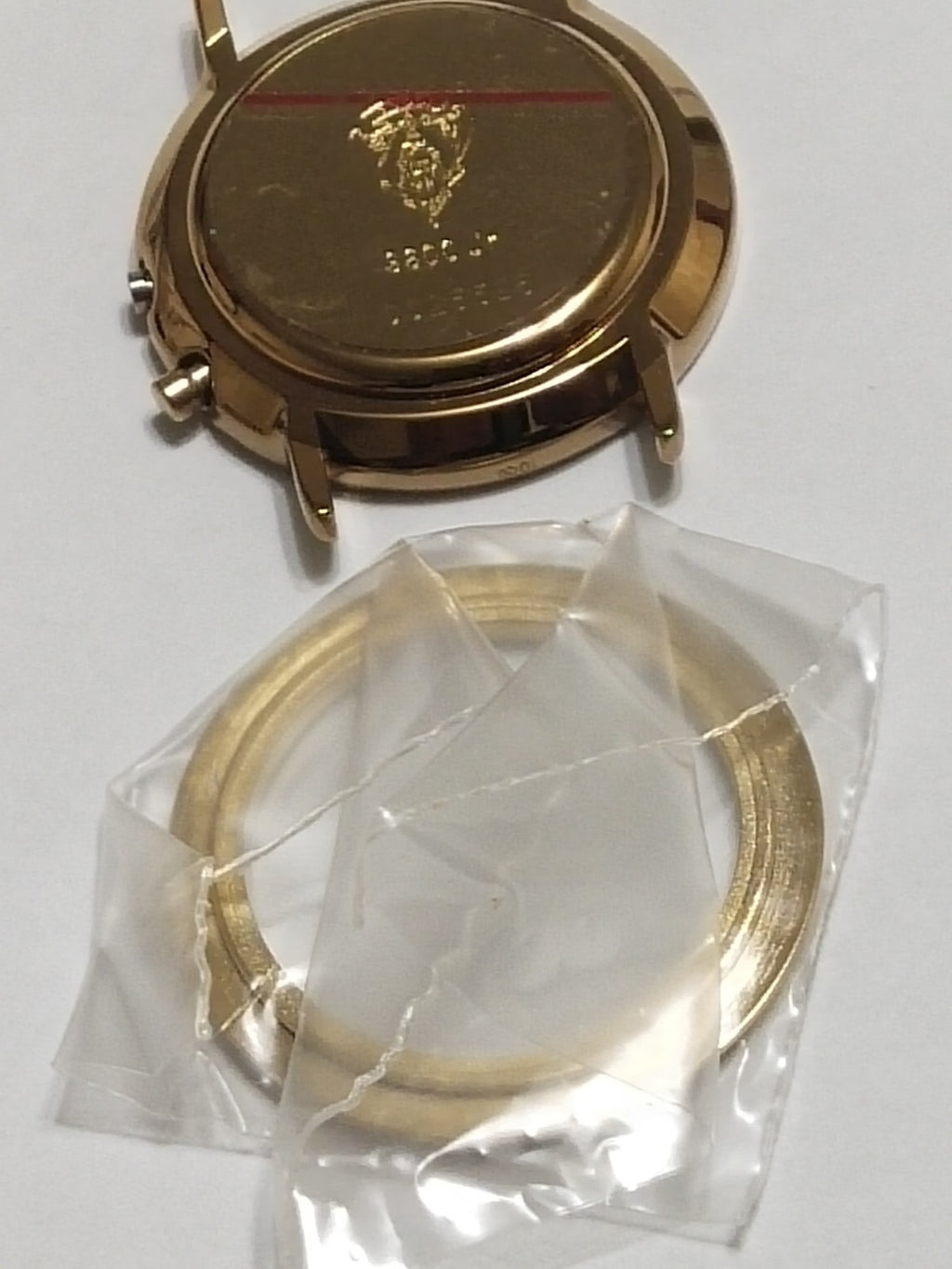 GUCCI Original / Complete Case/ Part No. 102.3800./ 3800jr Gold color 