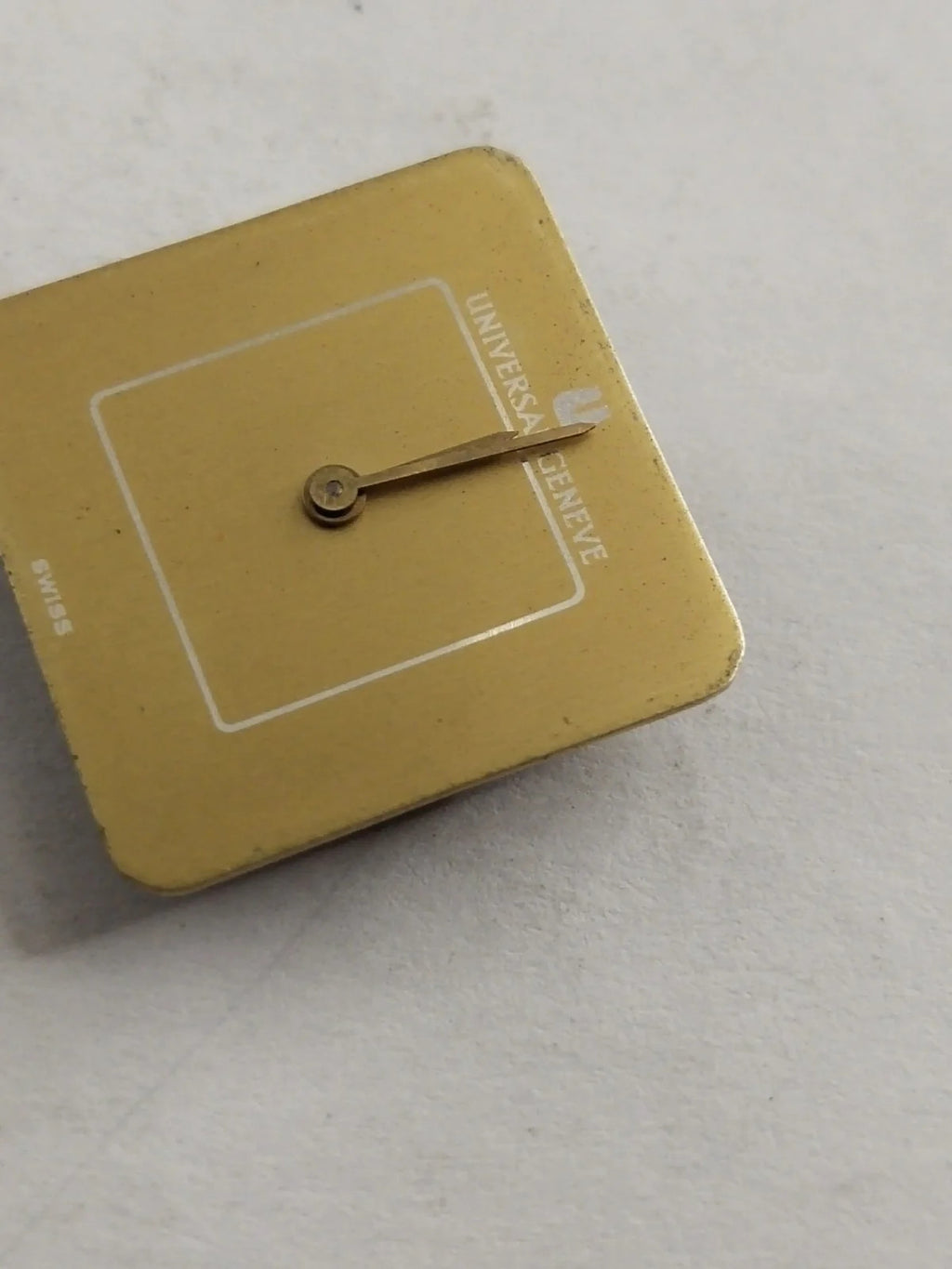 Universal manual movement Cal / 11 / With dial and hands /works well /