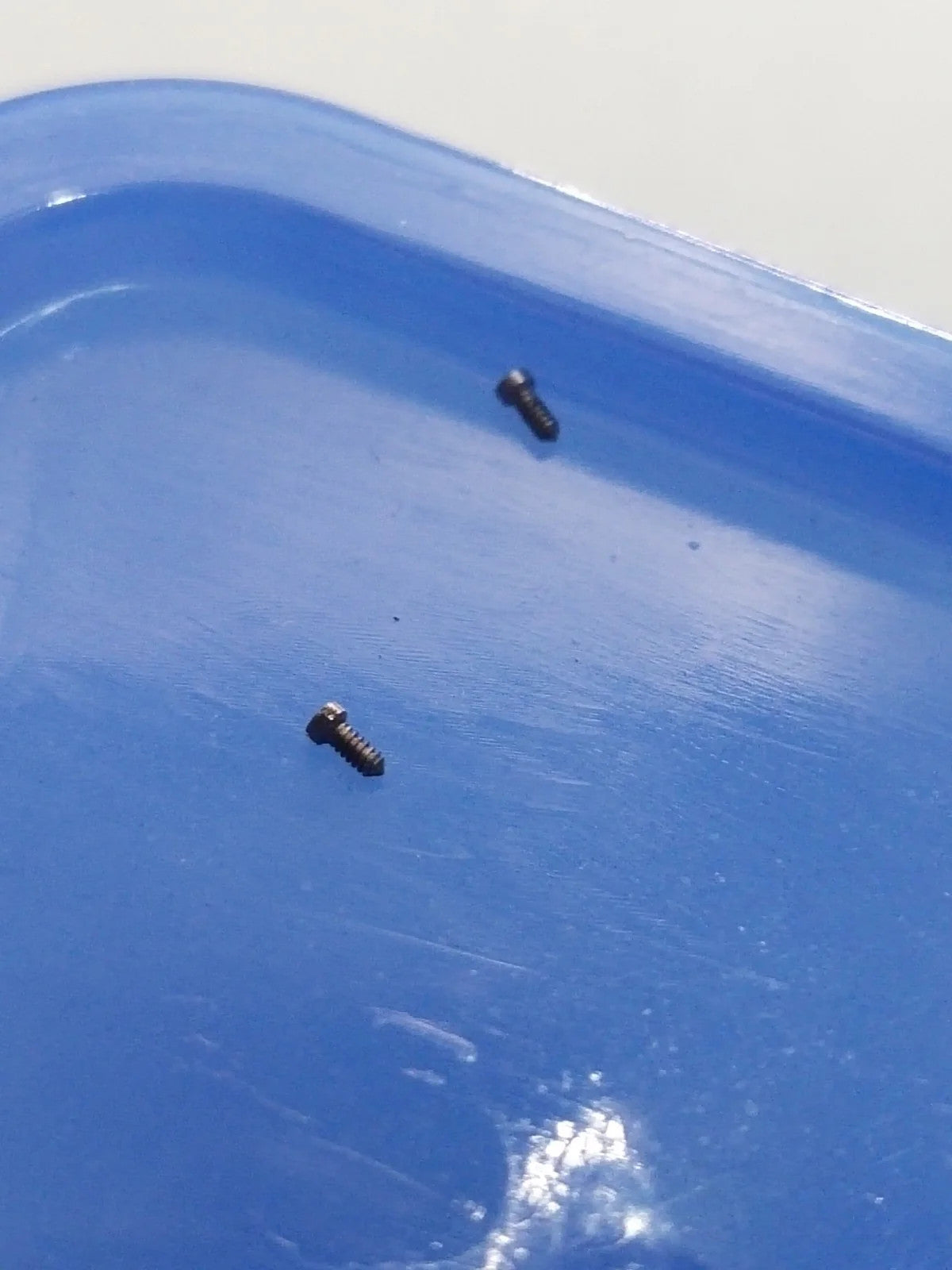 NOS OMEGA Watch Case Clamp with screws /3.3MM×2MM/ Part