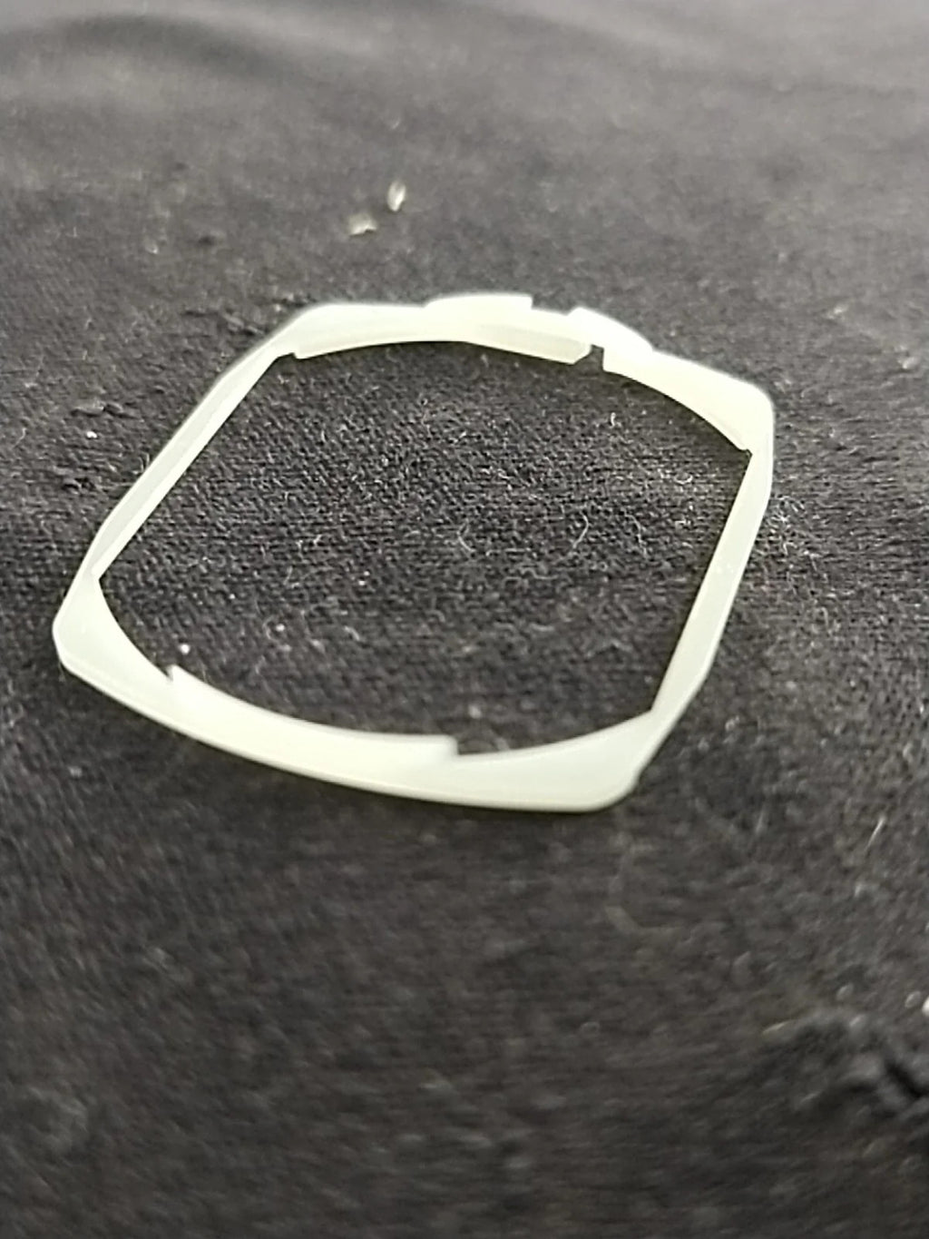 NOS Seiko Part . 8609 0590 / Holdingring For gasket
