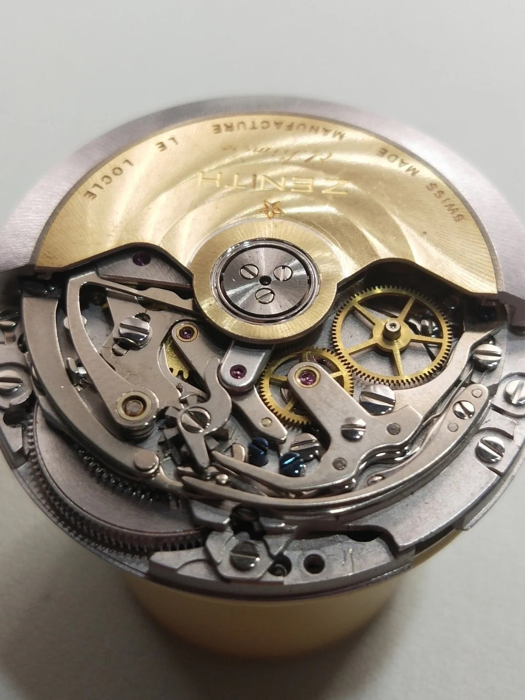 Zenit / El Primero / Cal. 400 /Full movement / Excellent Working / Used/