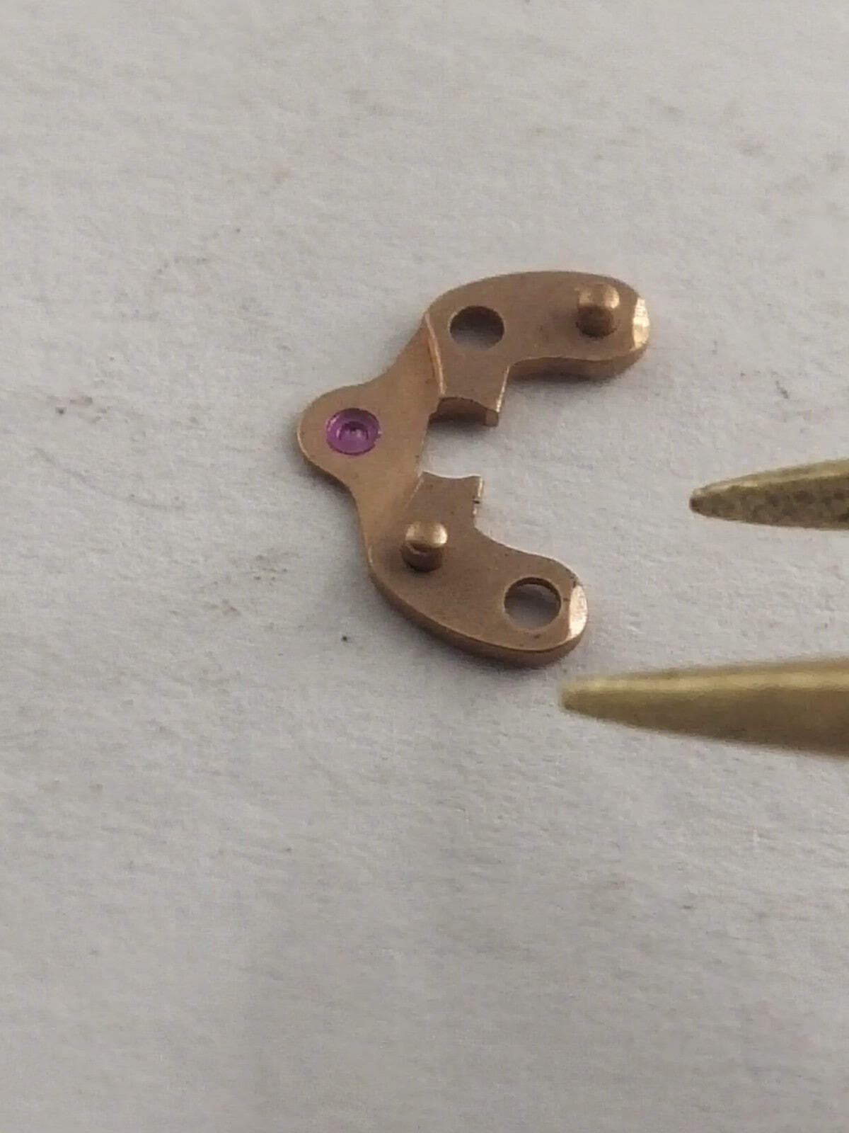 NOS OMEGA Parts 550 1005