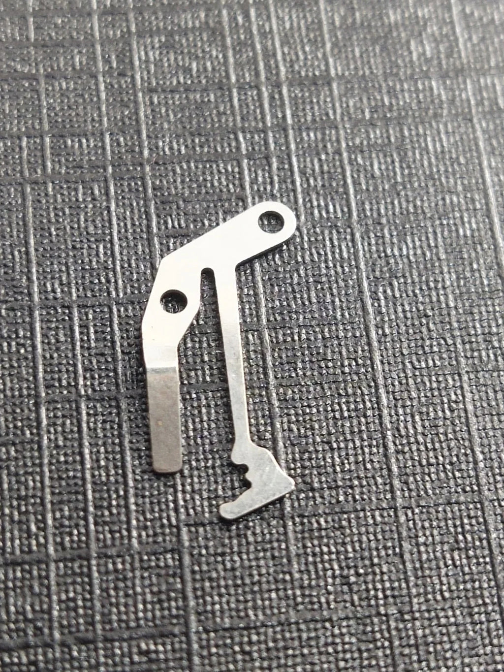 Seiko Part. 389 611 Sitting lever Axel Spring (1pc