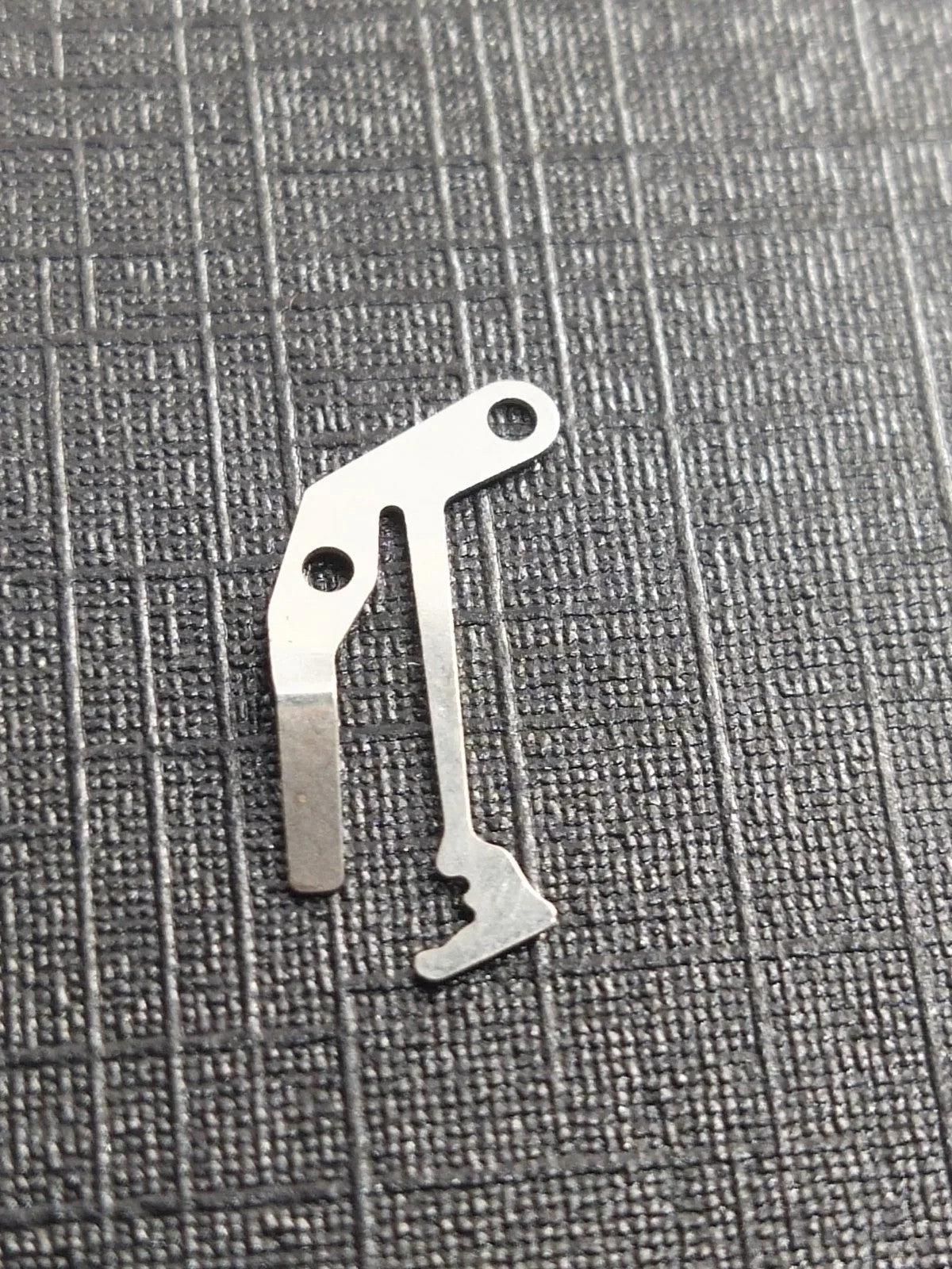 Seiko Part. 389 611 Sitting lever Axel Spring (1pc