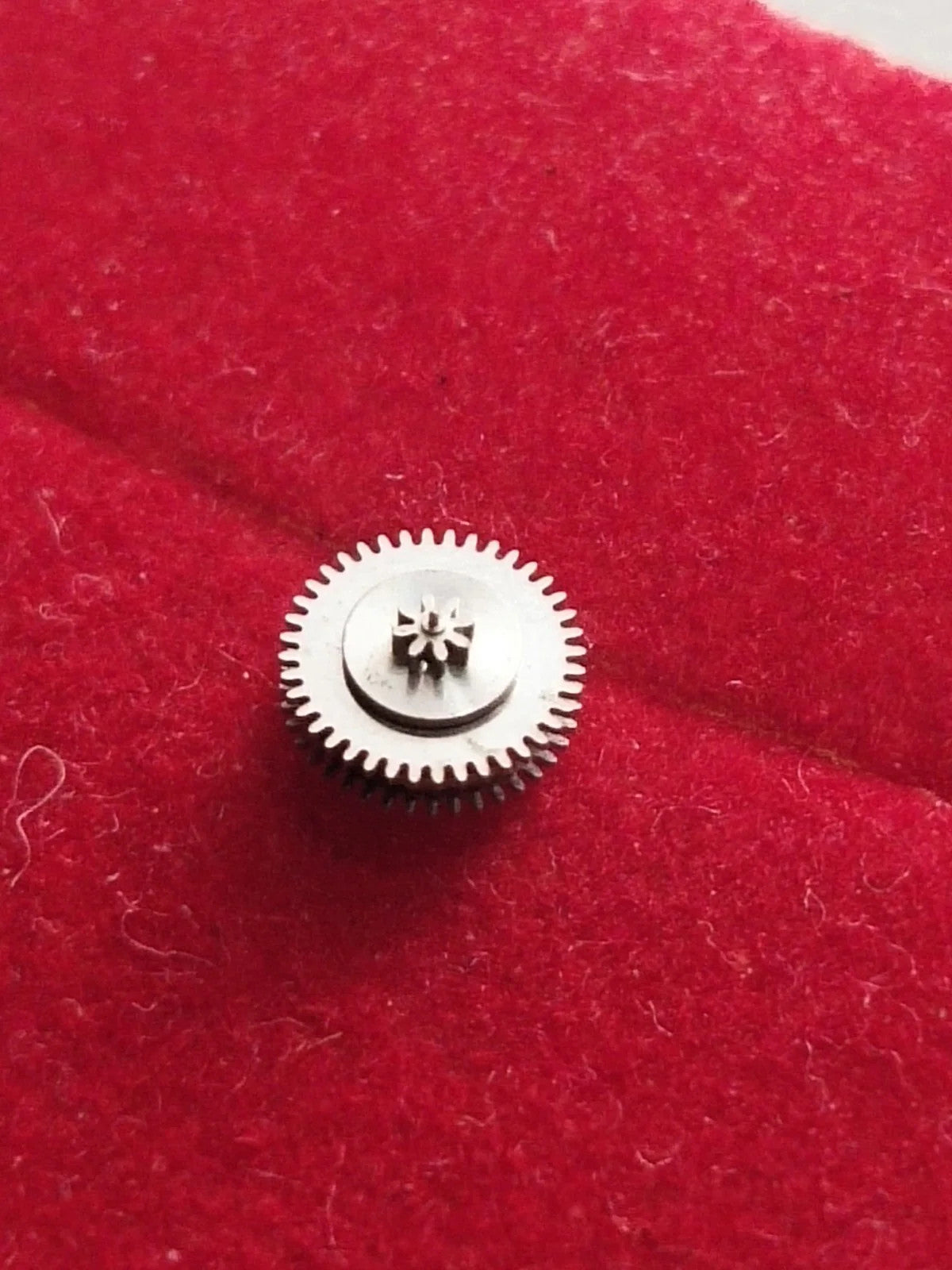 NOS Seiko Parts 531 001 Cal. 5106A/1pc