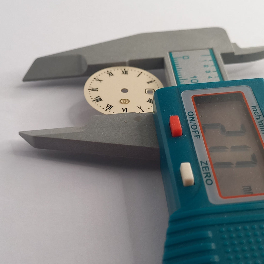 GUCCI Original/ CADRAN IVO.8200J / Part No. 051.265CA/ BEIGE color