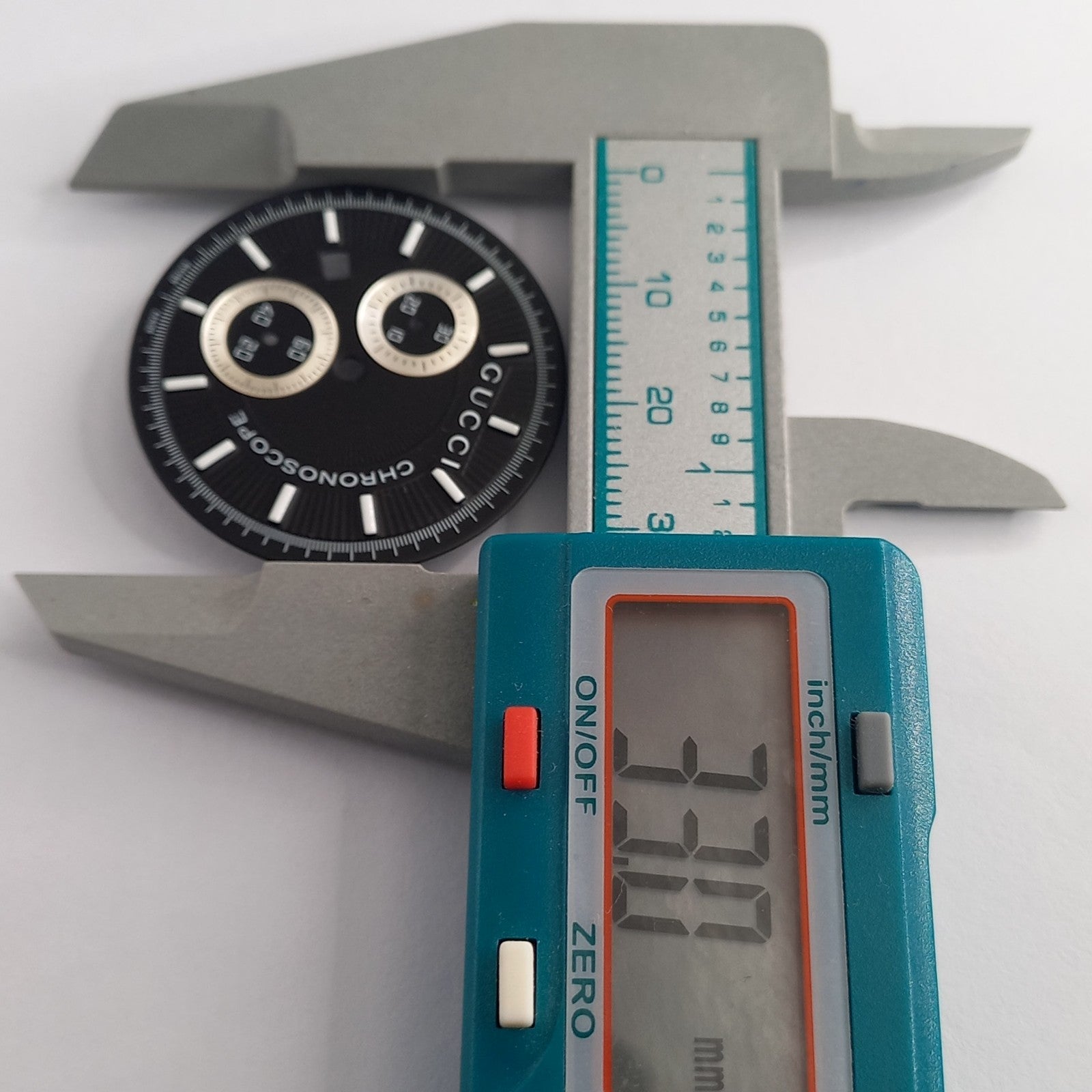 GUCCI Original /  chronograph Dail   / Part No. YDA 05056/  BLACK Color 