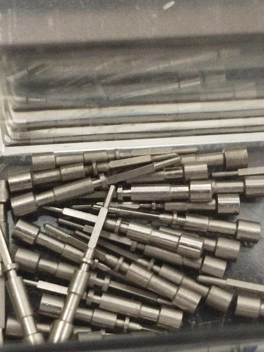 NOS SEIKO PARTS / Stem/ Part . 354 693 /Cal. 6601A/2451/245/1pc