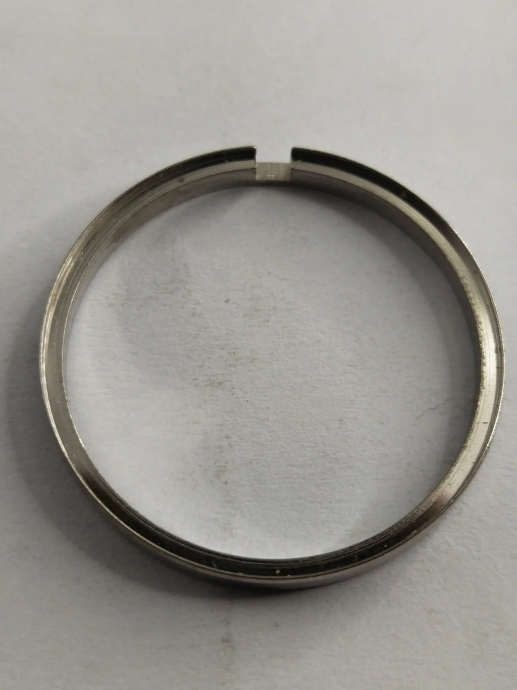 NOS Seiko Part . 8310 0981 / Case Ring