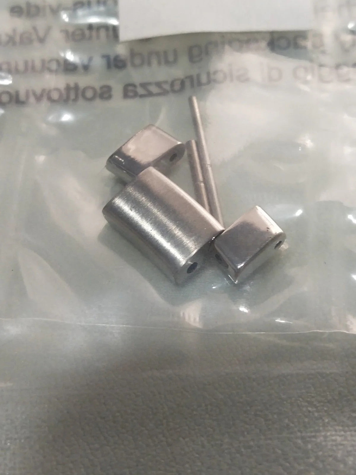 GUCCI Original / Link Steel color / Part No. 163.8505.2 S / 18m.m