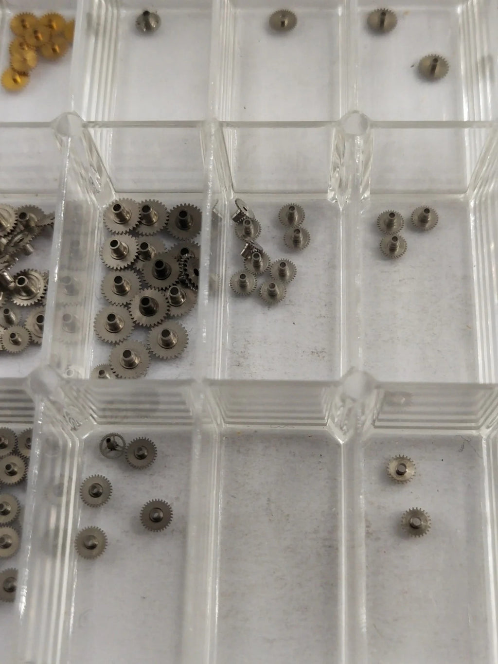 NOS SEIKO hour wheel Part 271 +++ Price from 25 to 40 per piece