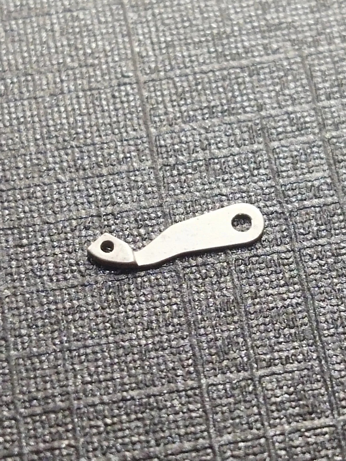 Seiko Part. 810 001 Date Jumper Cal. 5106A/5126A/5139A (1pc