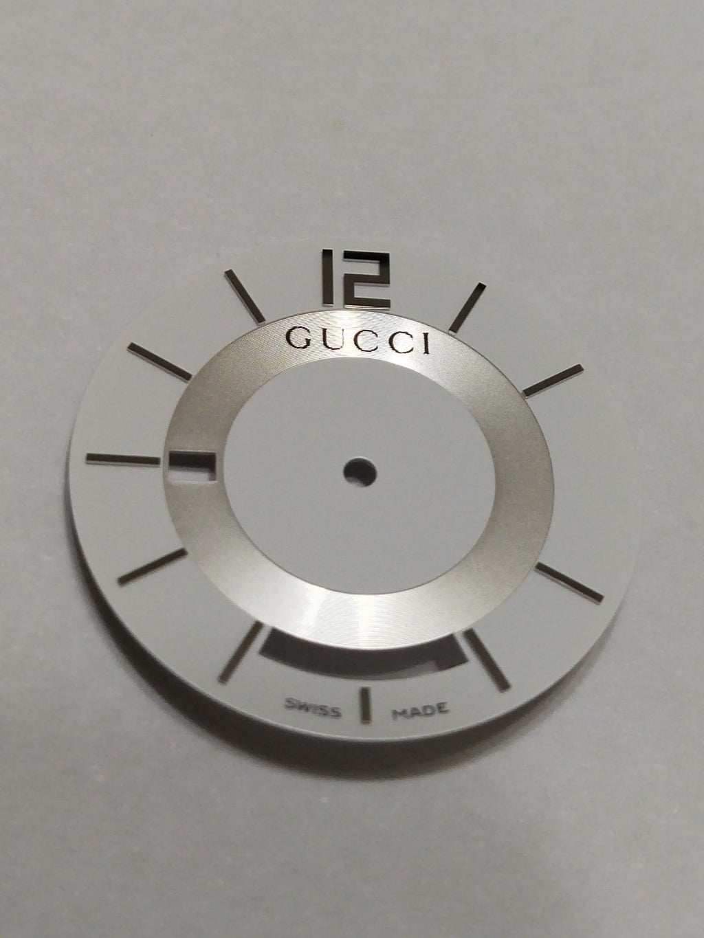 GUCCI Original / Dail /Day Date  / Part No. YDA05065/  white color 