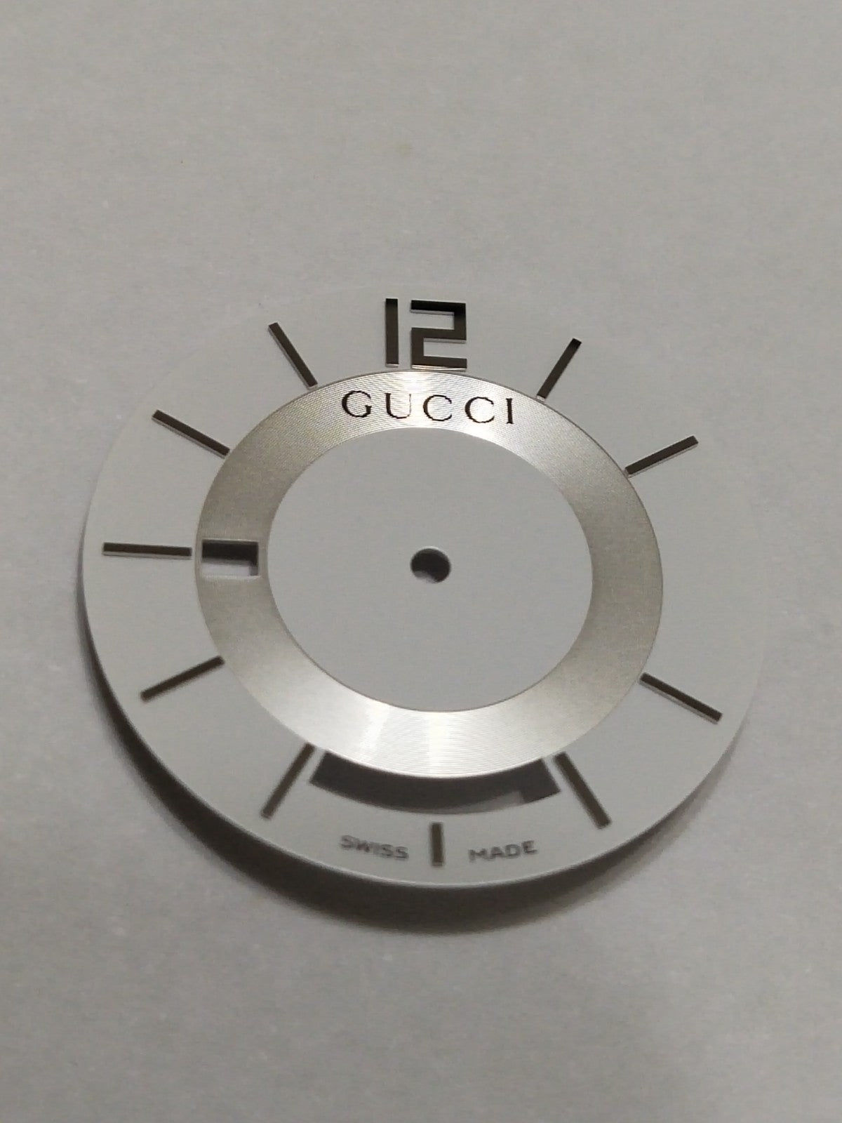 GUCCI Original / Dail /Day Date  / Part No. YDA05065/  white color 