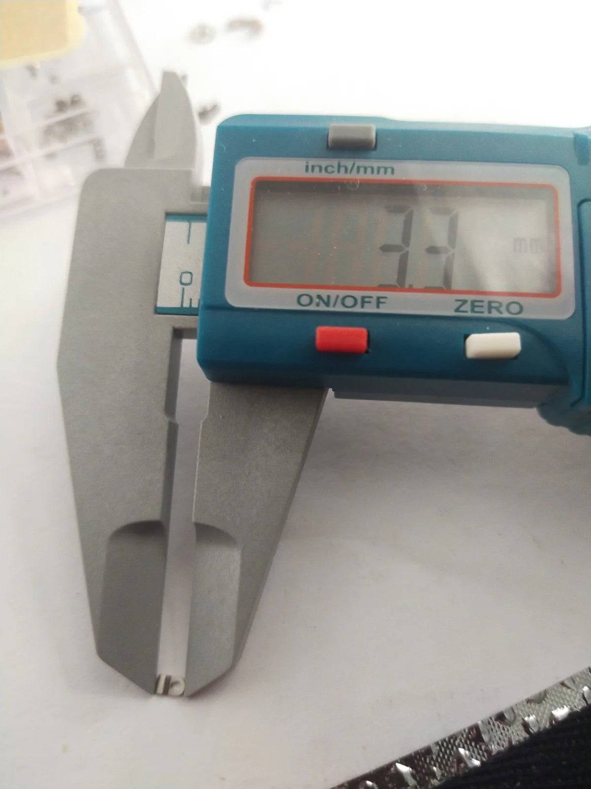 NOS OMEGA Watch Case Clamp with screws /3.3MM×2MM/ Part