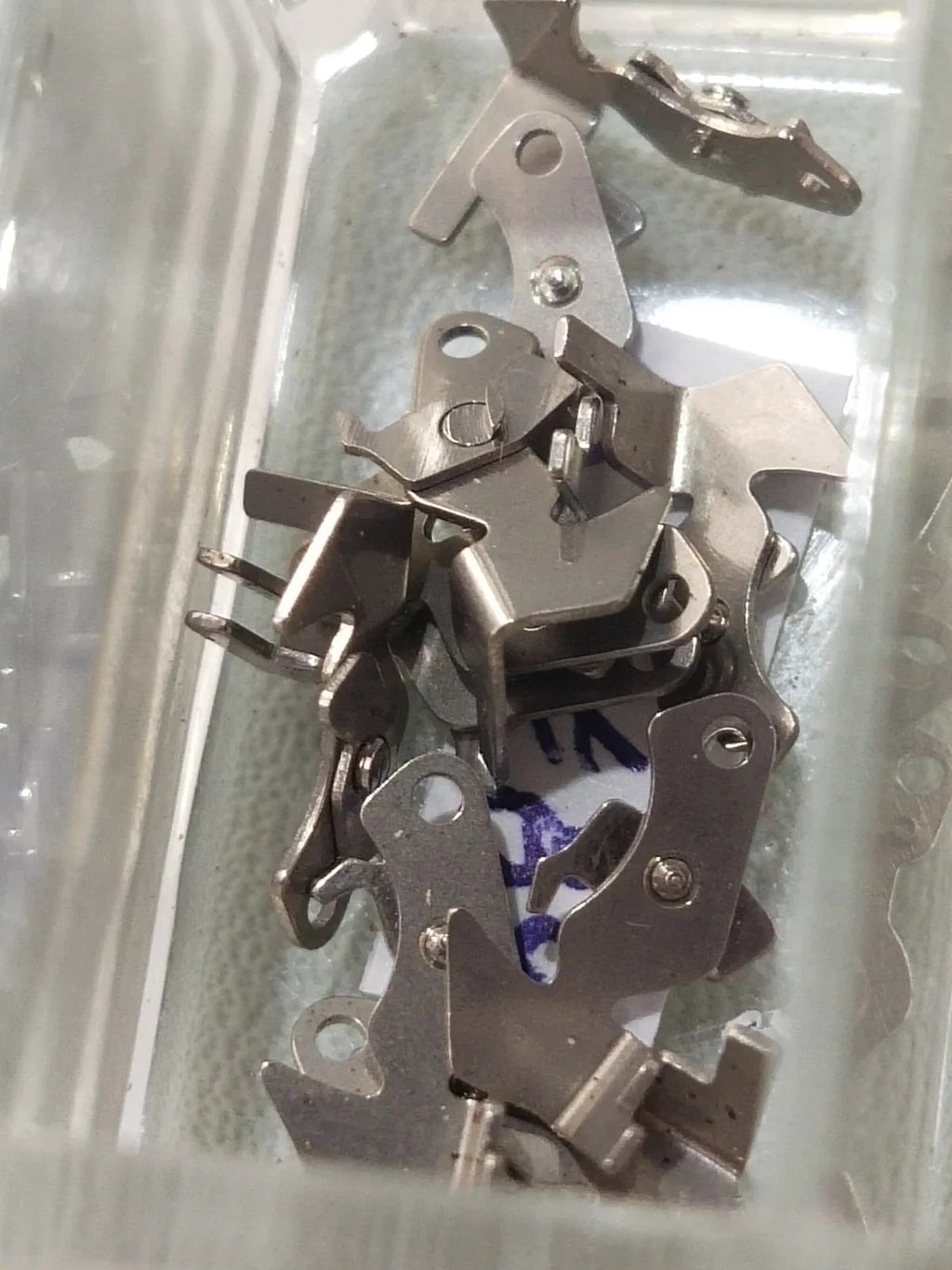 NOS Seiko Parts 587 611 Cal. 6138A/1pc