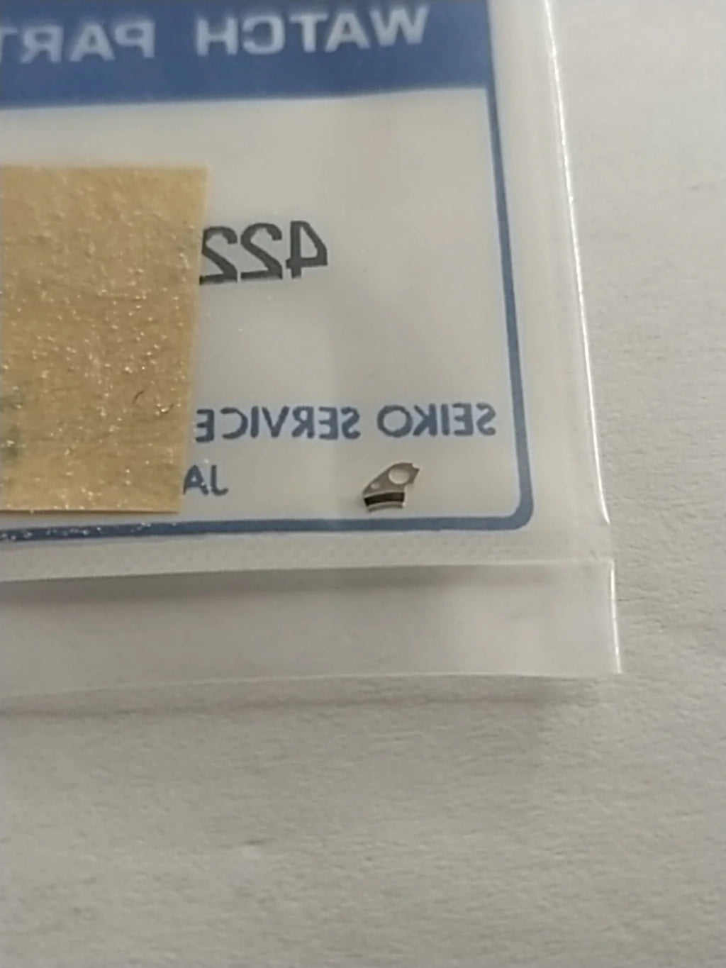 ORIGINAL SEIKO PARTS /BATTERY BRIDLE SPRING / Part . 4225 550