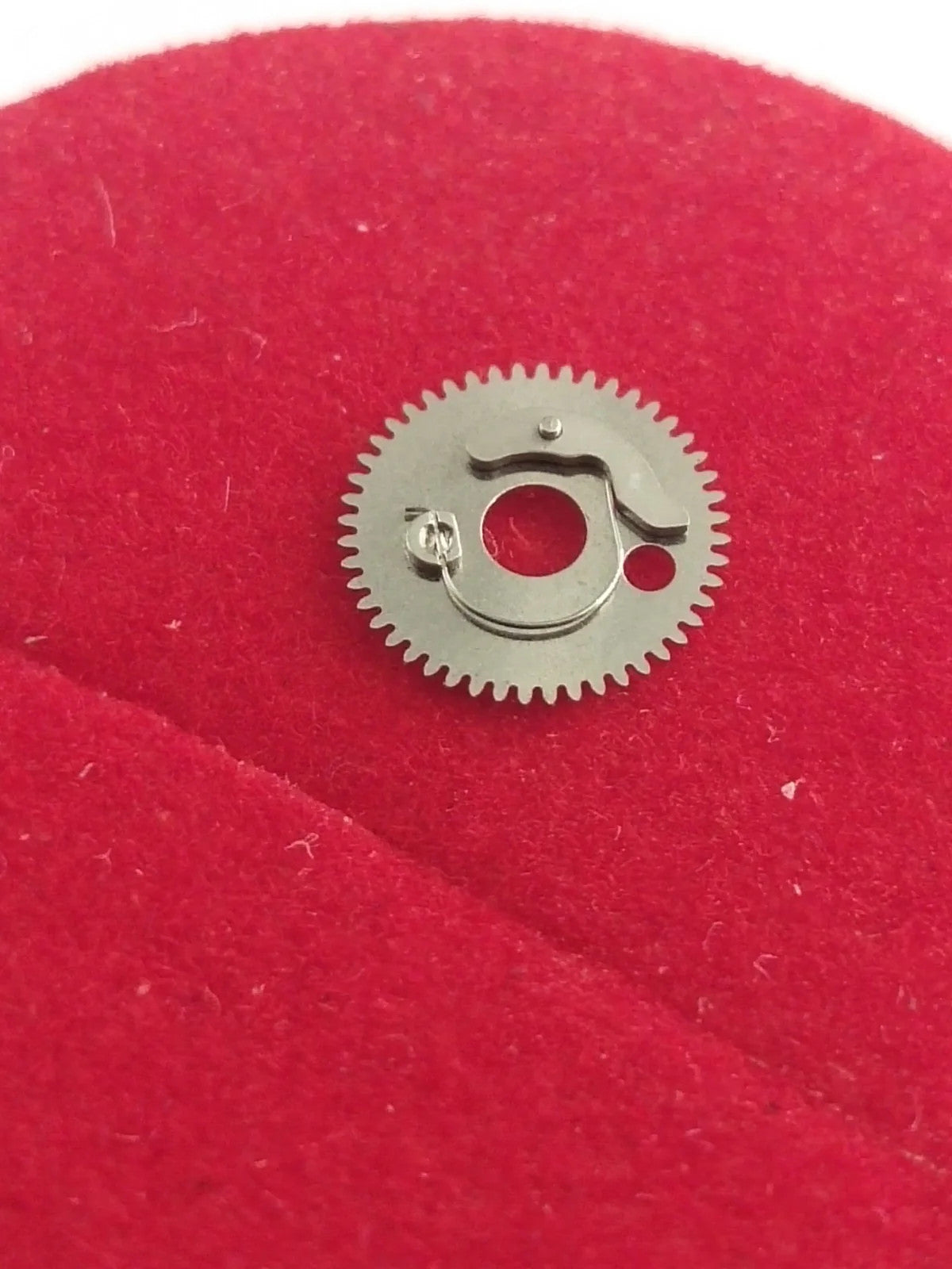 NOS Seiko Date Draiving wheel Parts 802 610 / 1 Pc Cal.6016/6119A