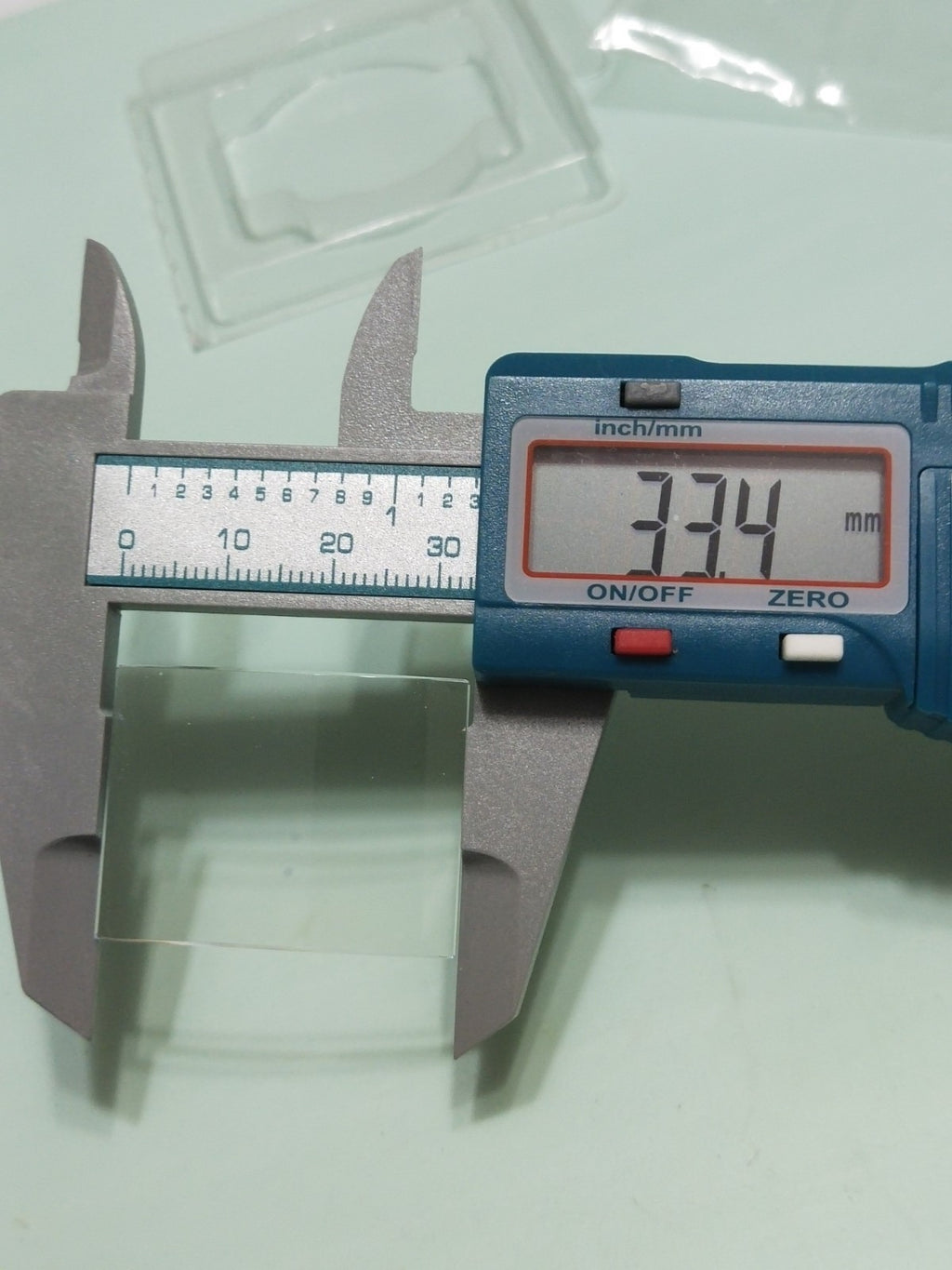 GUCCI Original /Sapphire Crystal / Part No. YDA 42013 /8600M Chrono 