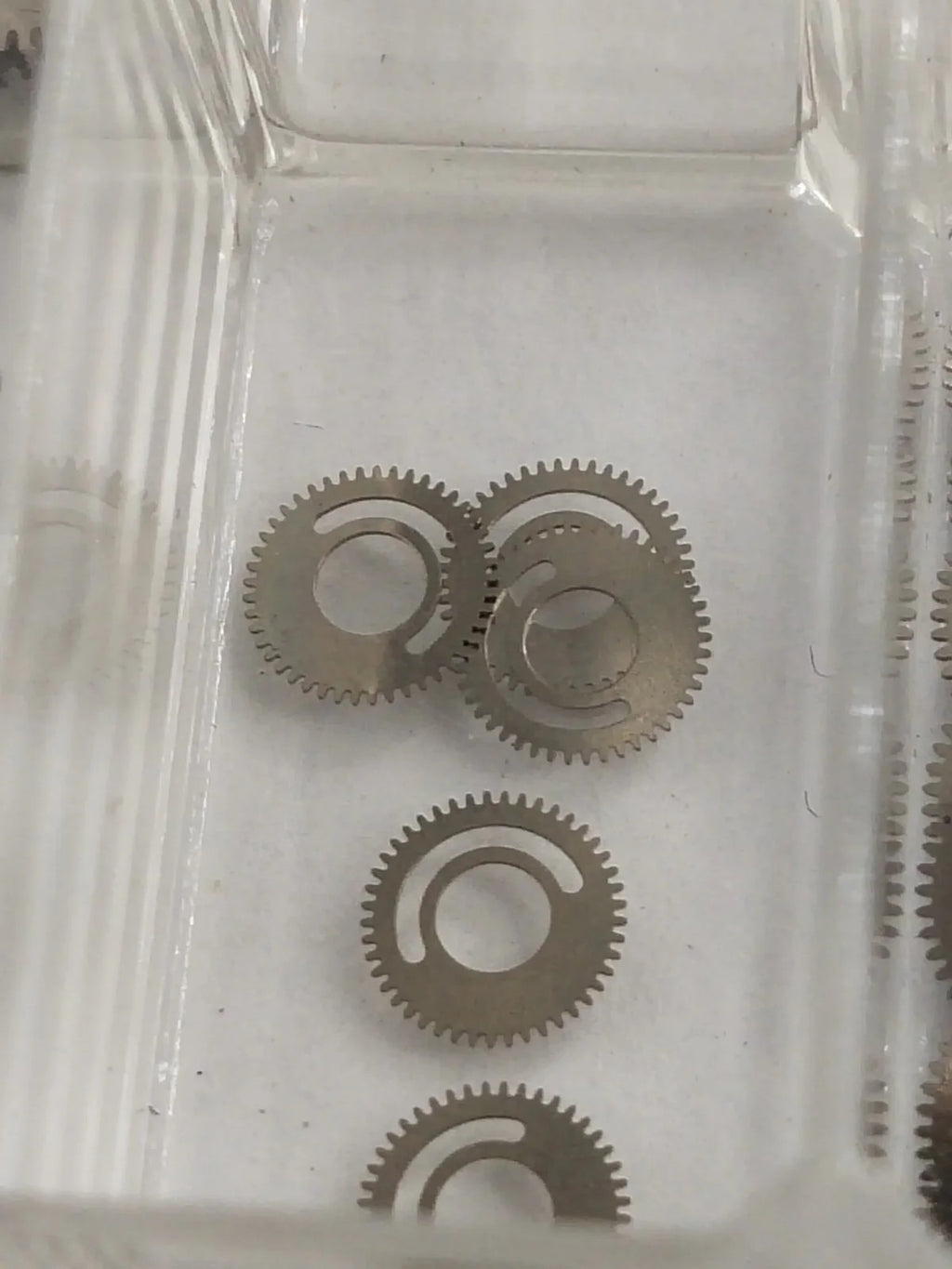 NOS Seiko Date Draiving wheel Parts 802 490 / 1 Pc