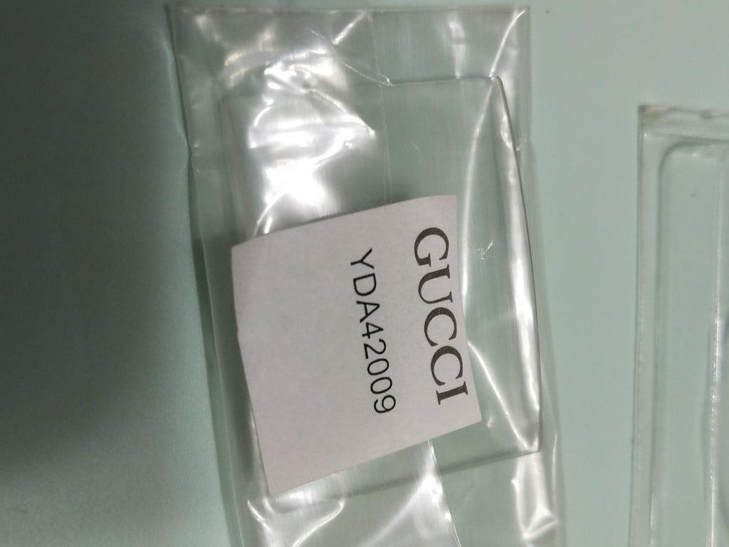 GUCCI Original /Sapphire Crystal / Part No. YDA 42013 /8600M Chrono 
